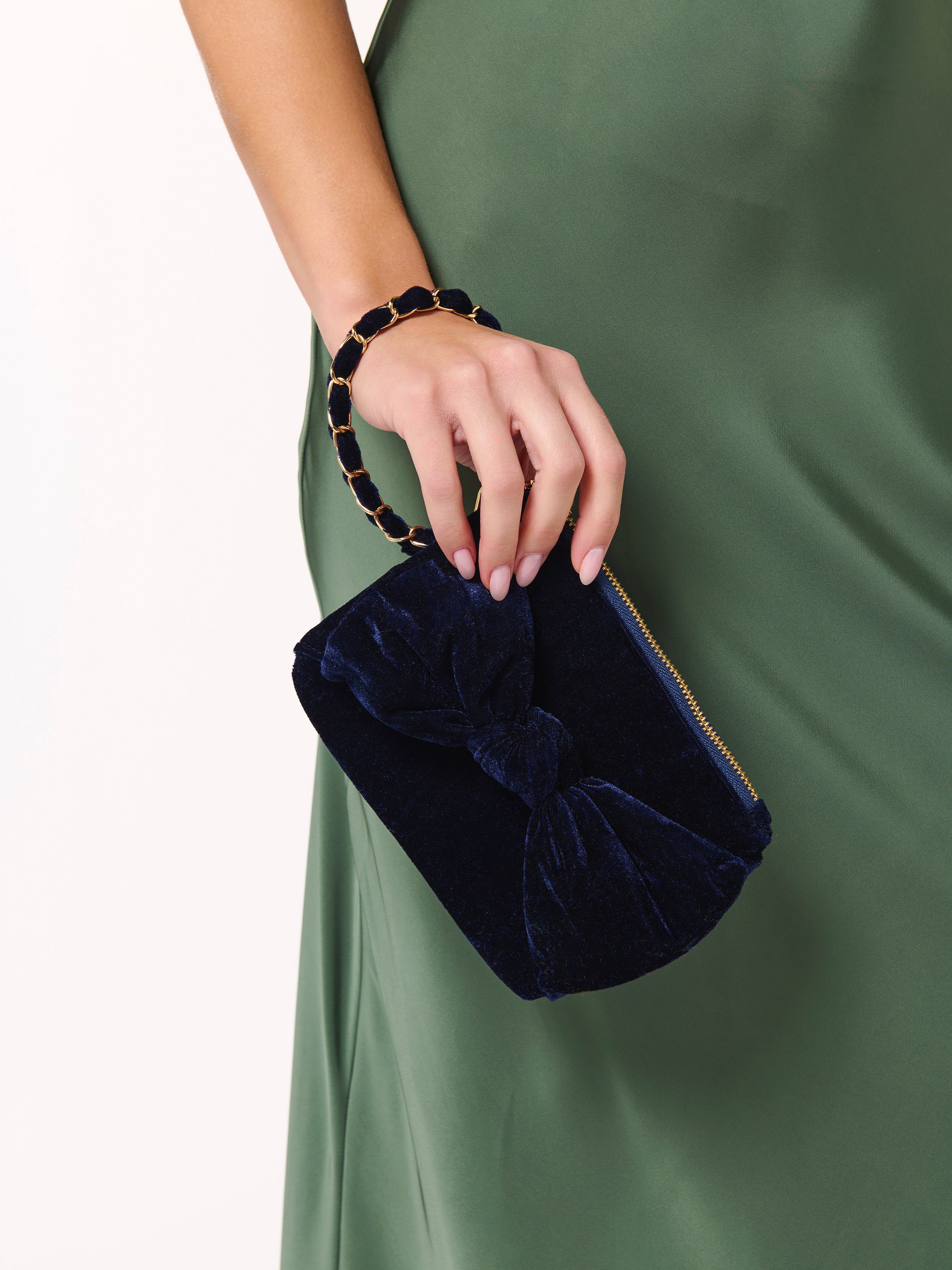 Shiraleah Bea Bow Wristlet MIDNIGHT