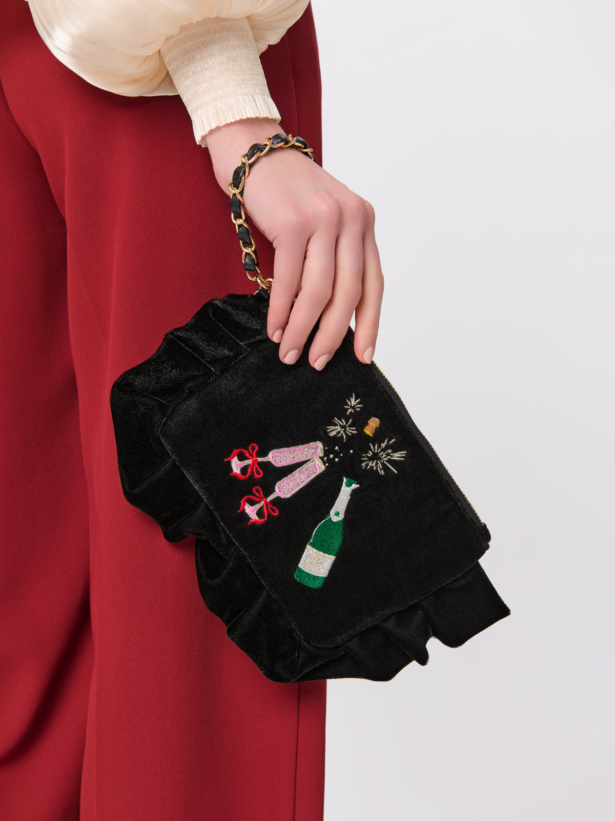 Shiraleah Pop Wristlet, Black