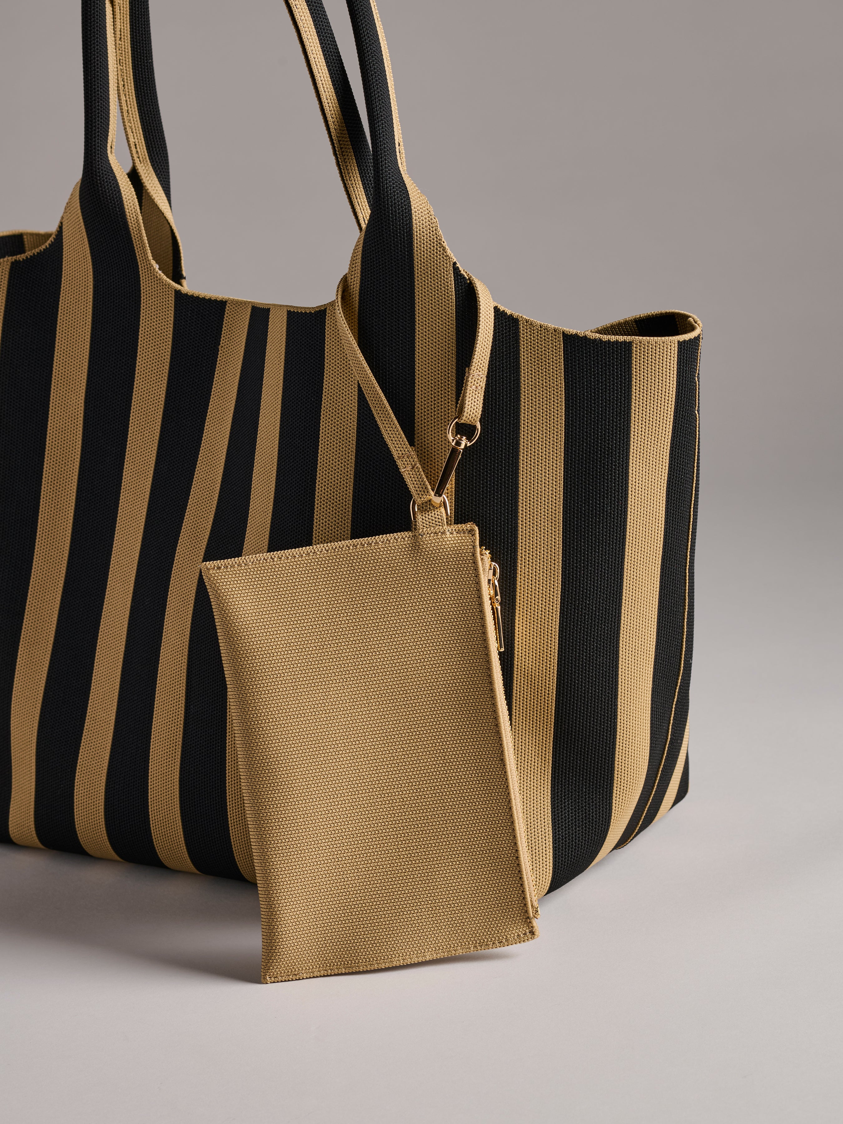 Shiraleah Robbie Tote MULTI