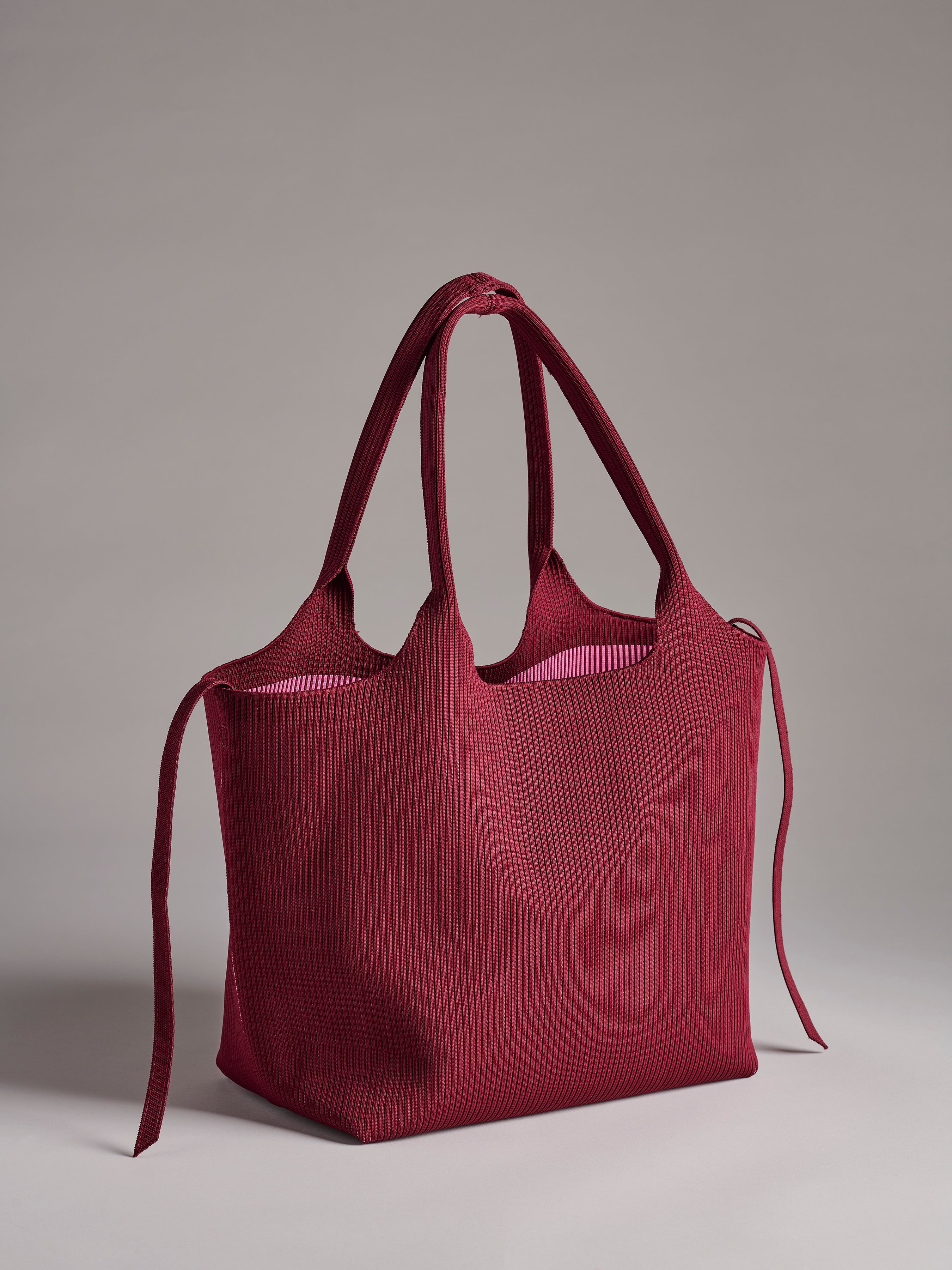 Shiraleah Robbie Tote WINE