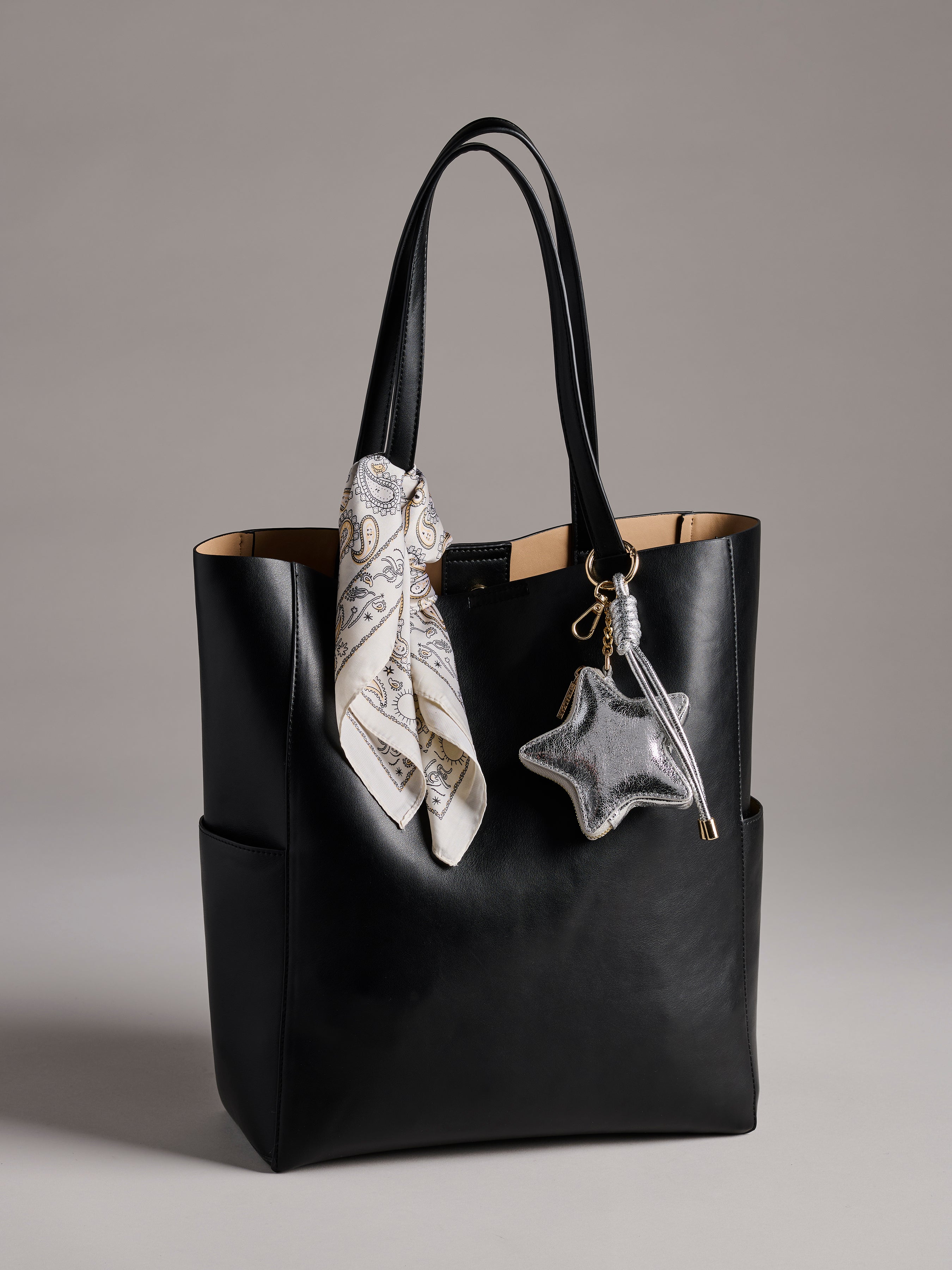 Shiraleah Star Pouch Bag Charm/Key Ring SILVER