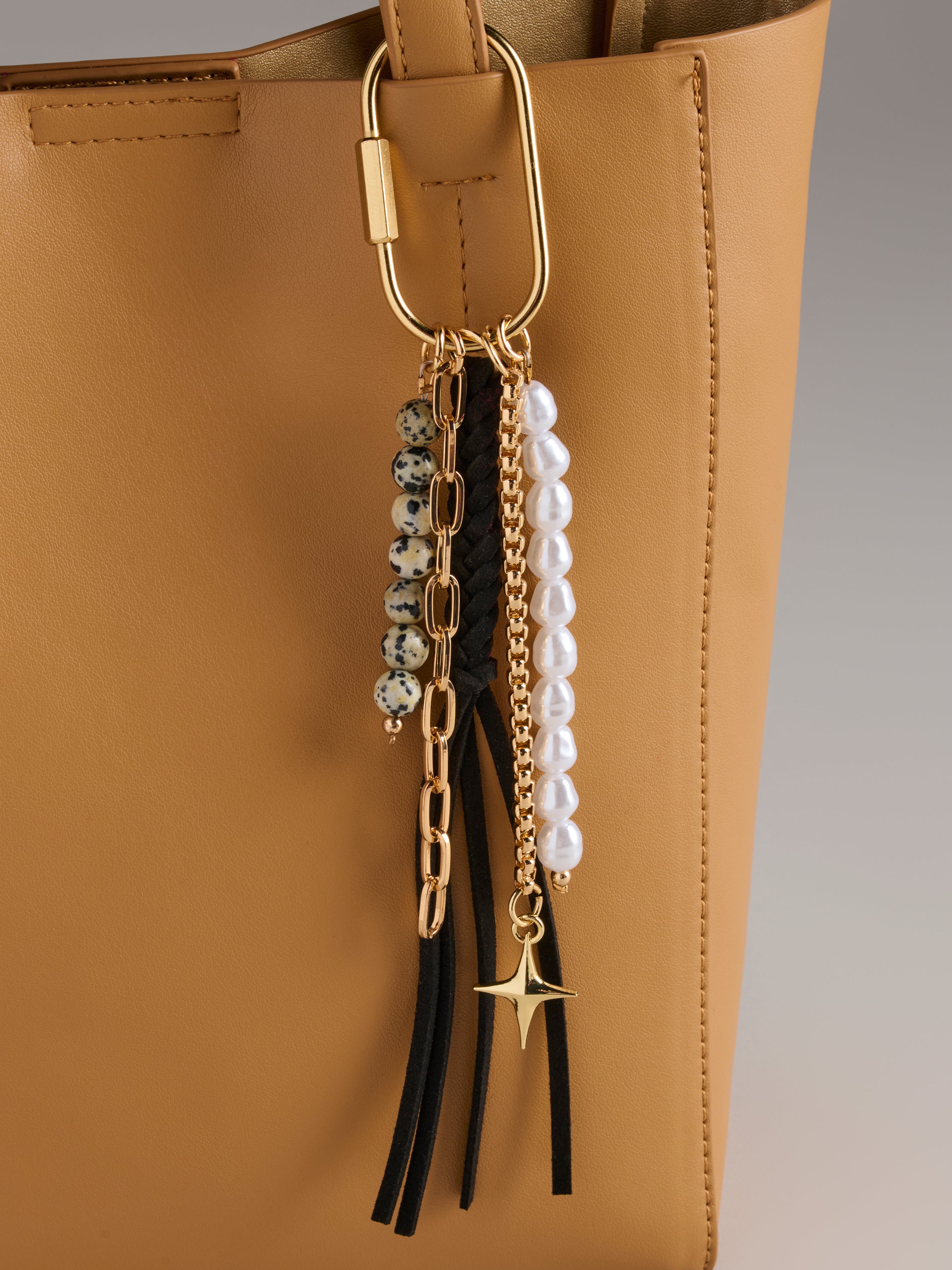 Shiraleah Tassel Bag Charm/Key Ring BLACK