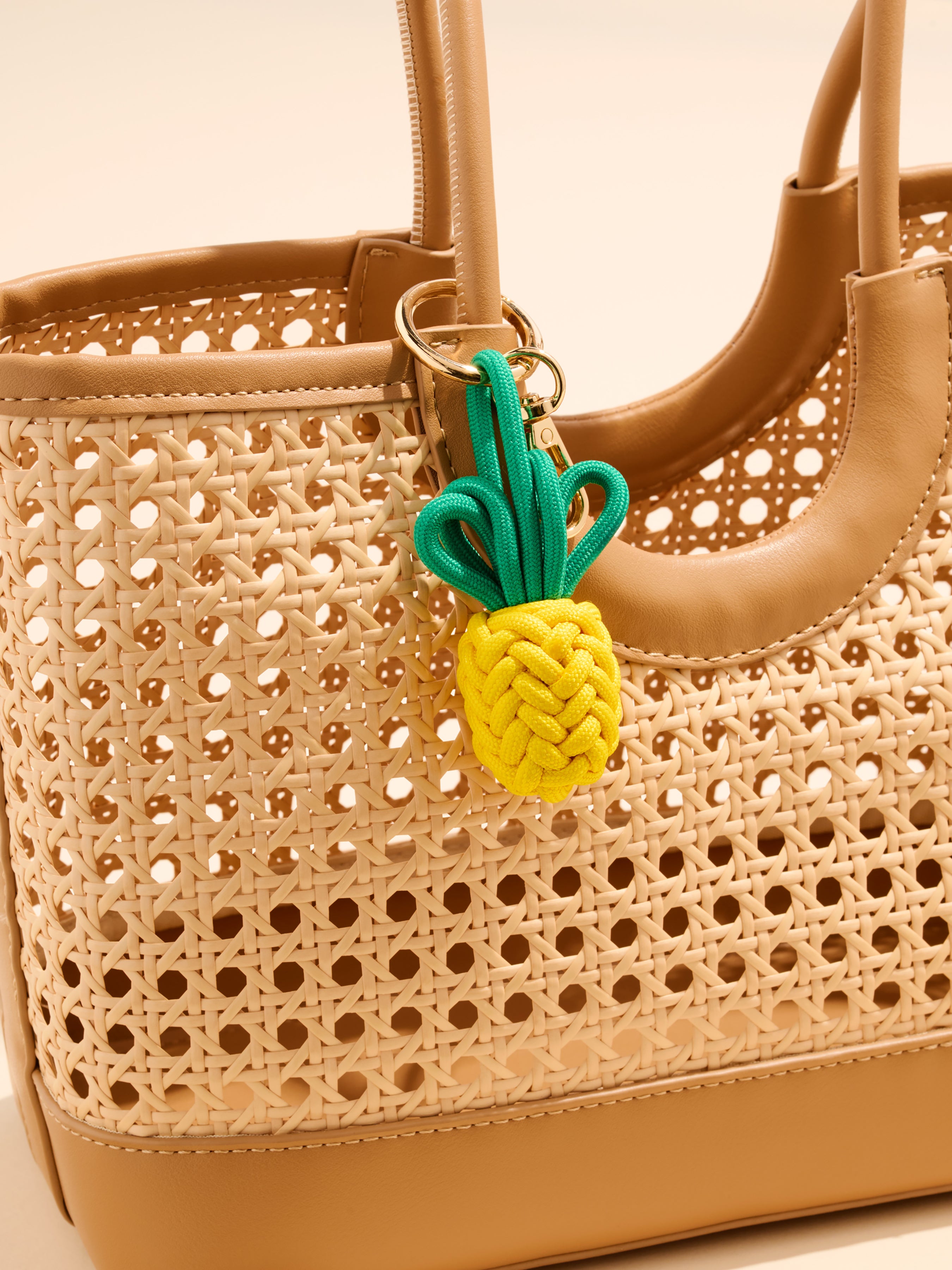 Shiraleah Pineapple Bag Charm/Key Ring, Yellow