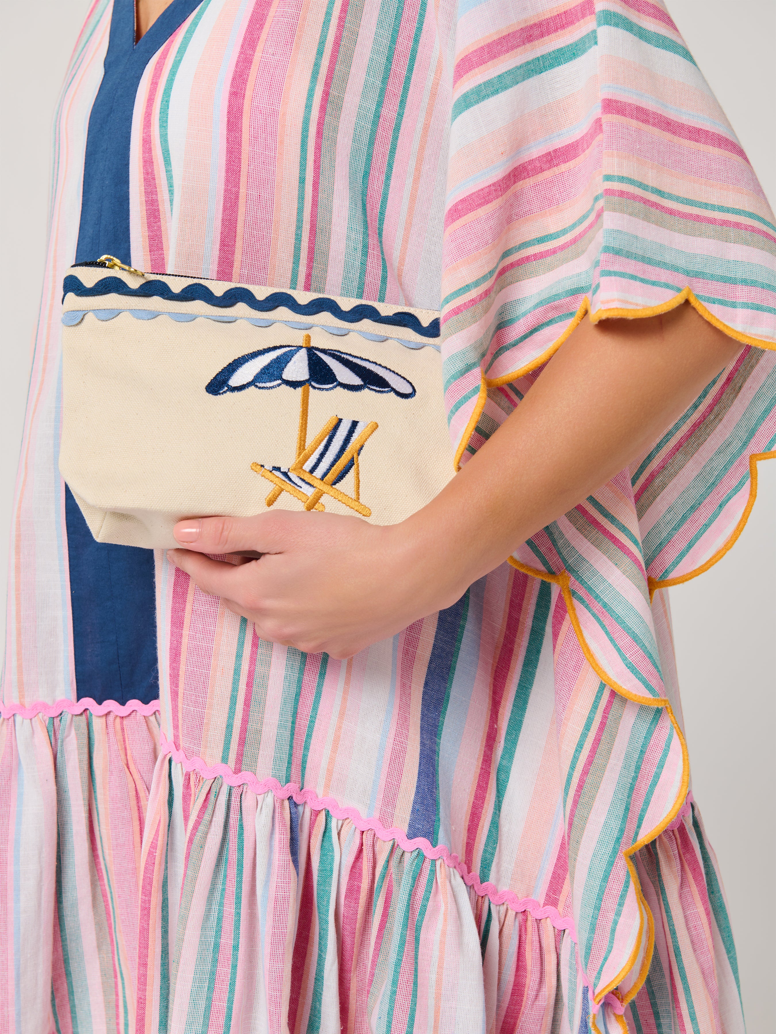 Shiraleah Poppy Zip Pouch BLUE