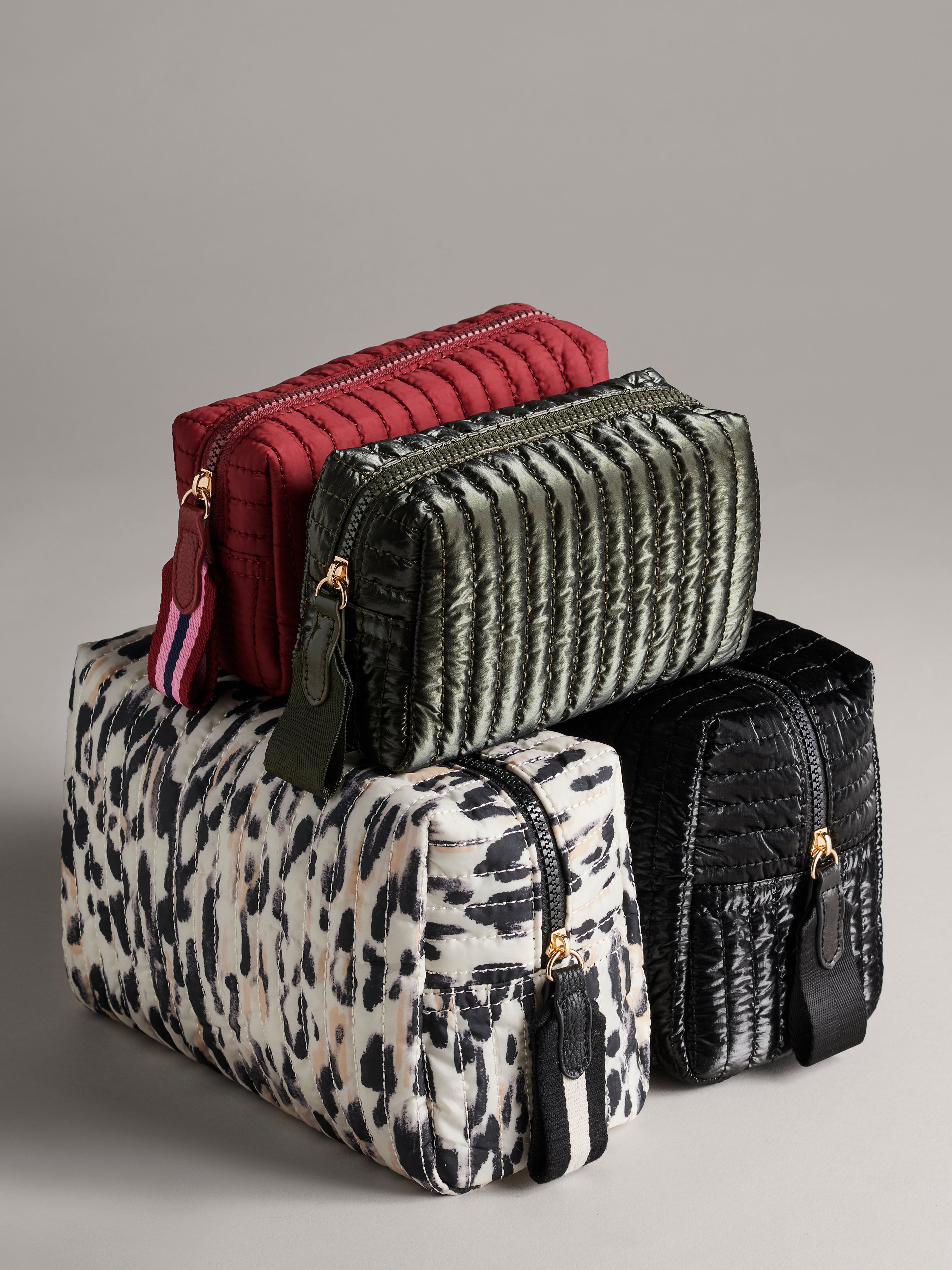 Shiraleah Ezra Small Boxy Cosmetic Pouch WINE