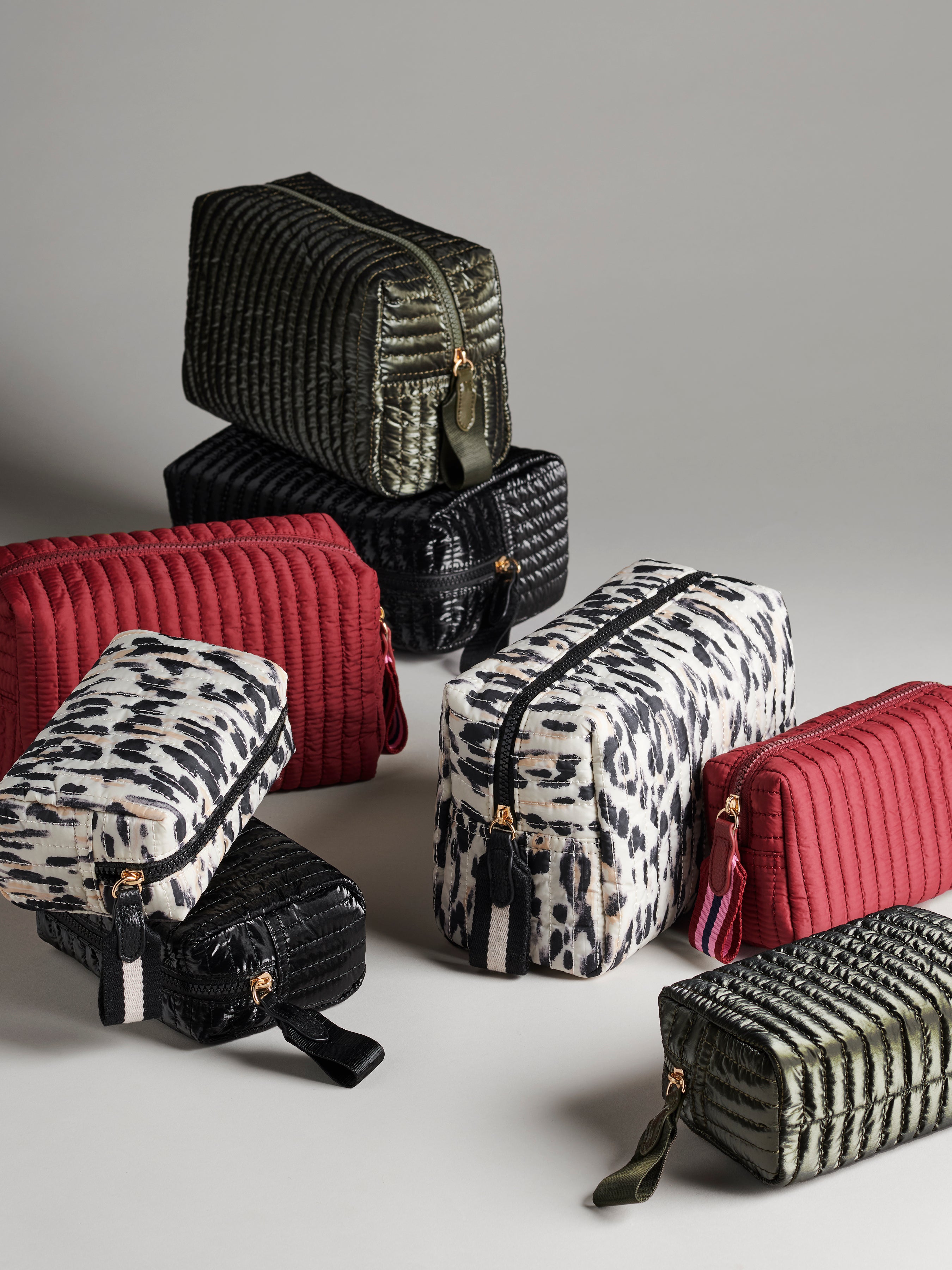 Shiraleah Ezra Small Boxy Cosmetic Pouch WINE