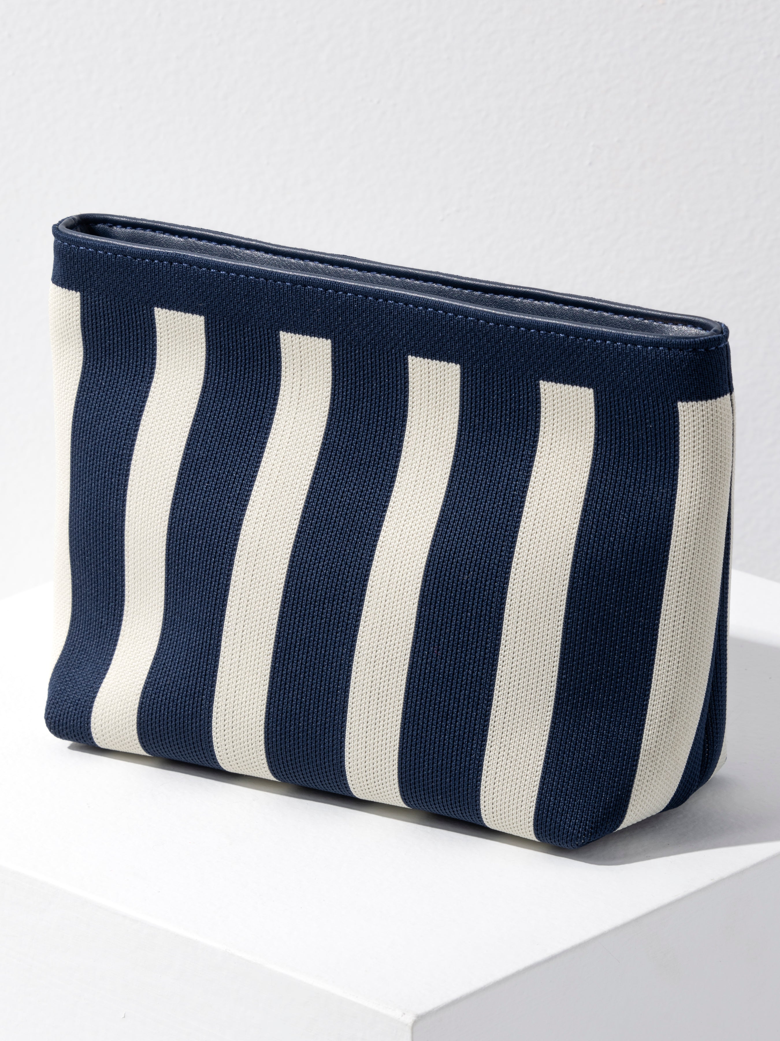 Shiraleah Isla Zip Pouch NAVY
