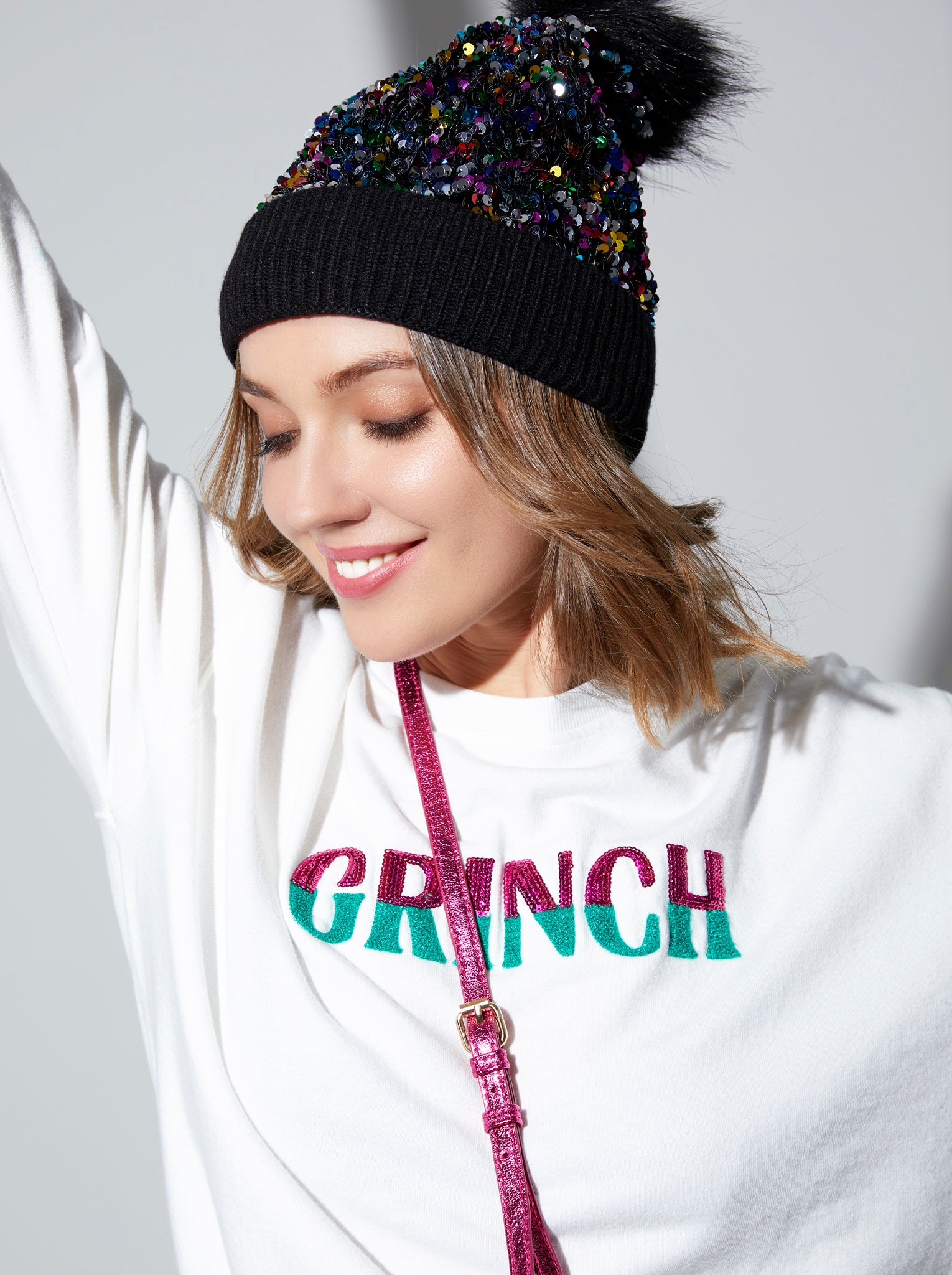 Shiraleah "Grinch" Classic Sweatshirt, Ivory