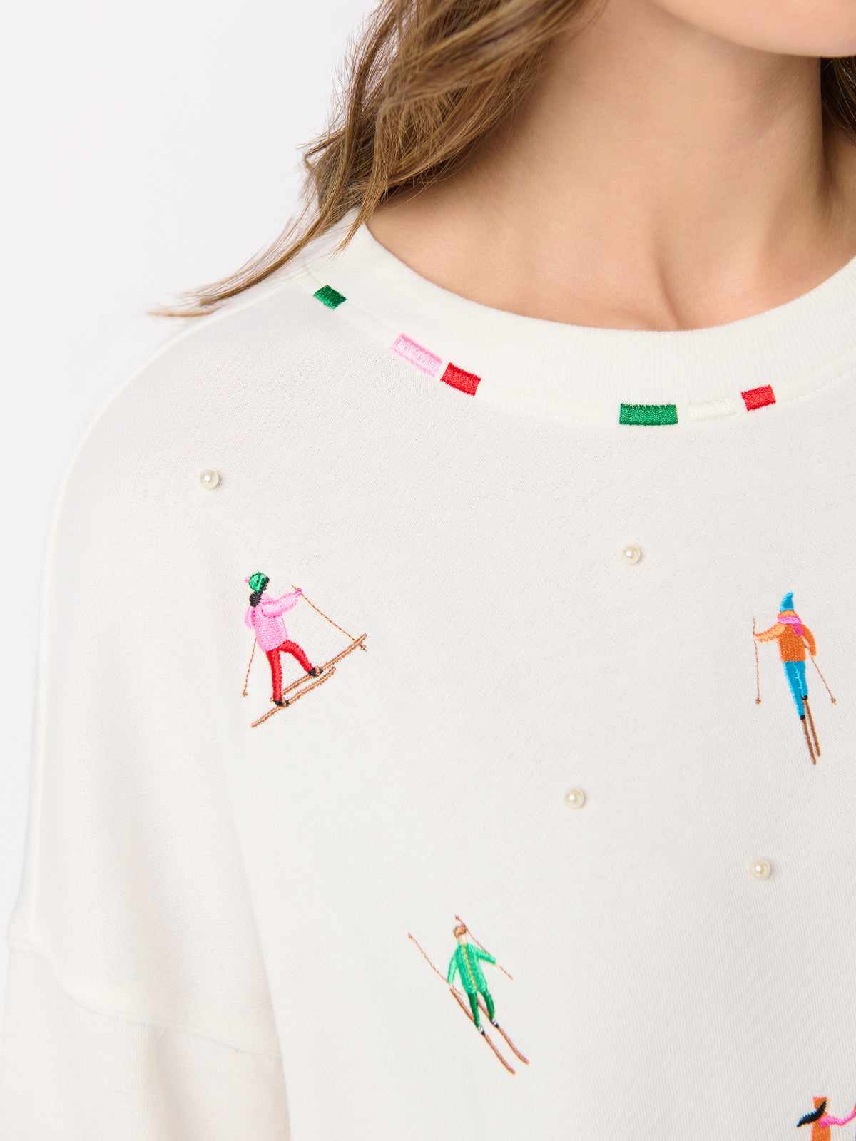 Shiraleah Skiers With Pearls Relaxed Sweatshirt IVORY / EXTRA SMALL