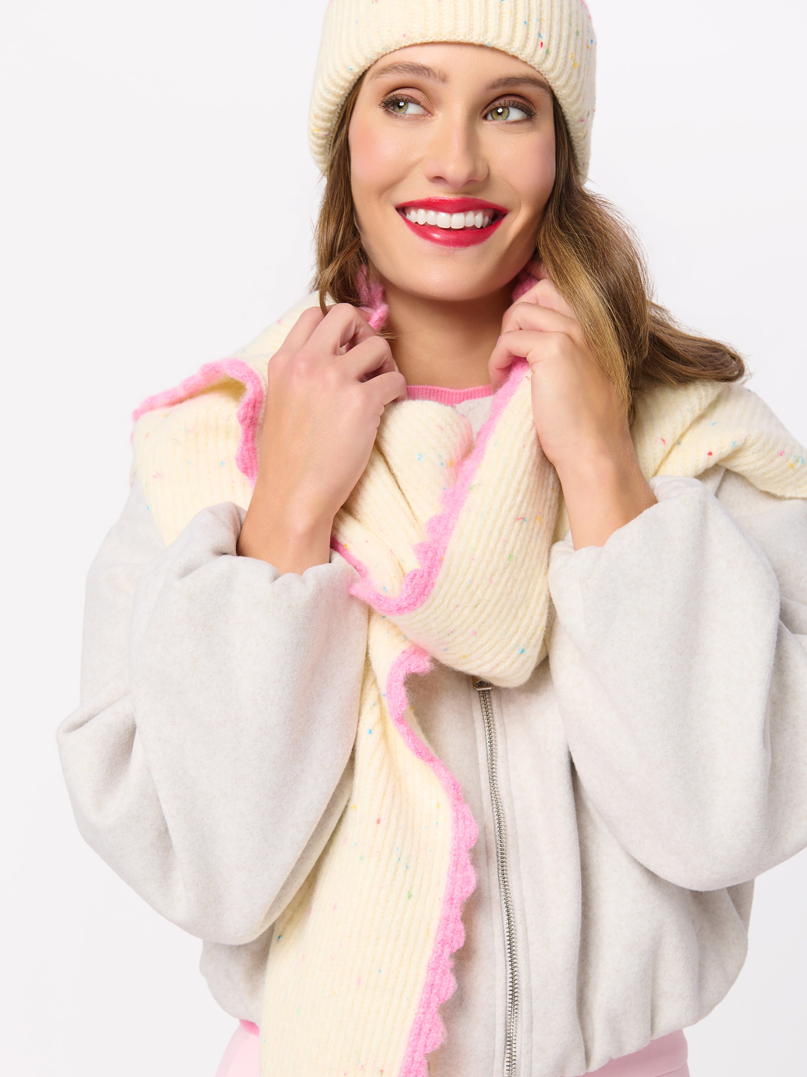 Shiraleah Kendra Triangle Scarf IVORY / OS