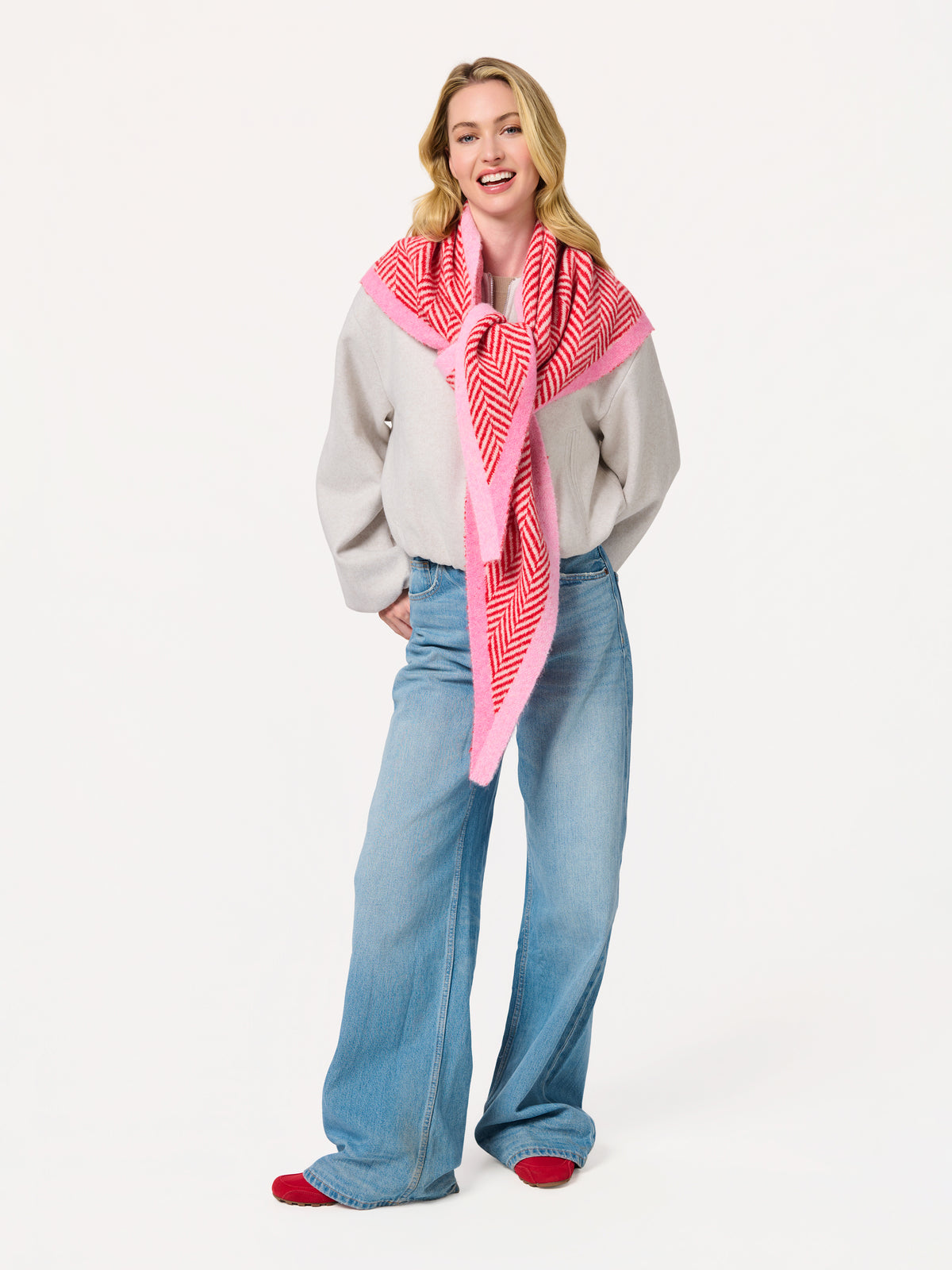 Shiraleah Ziggy Triangle Scarf RED / OS