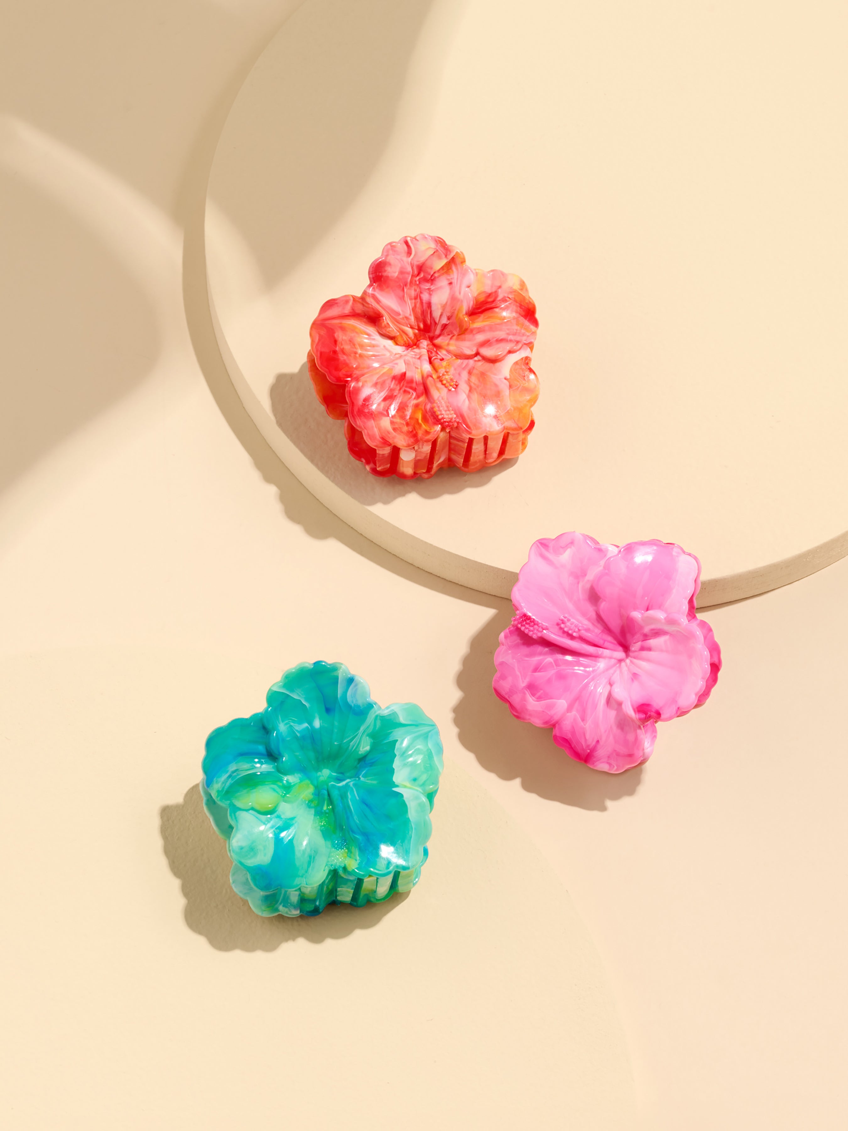 Shiraleah Hibiscus Claw Clip GREEN