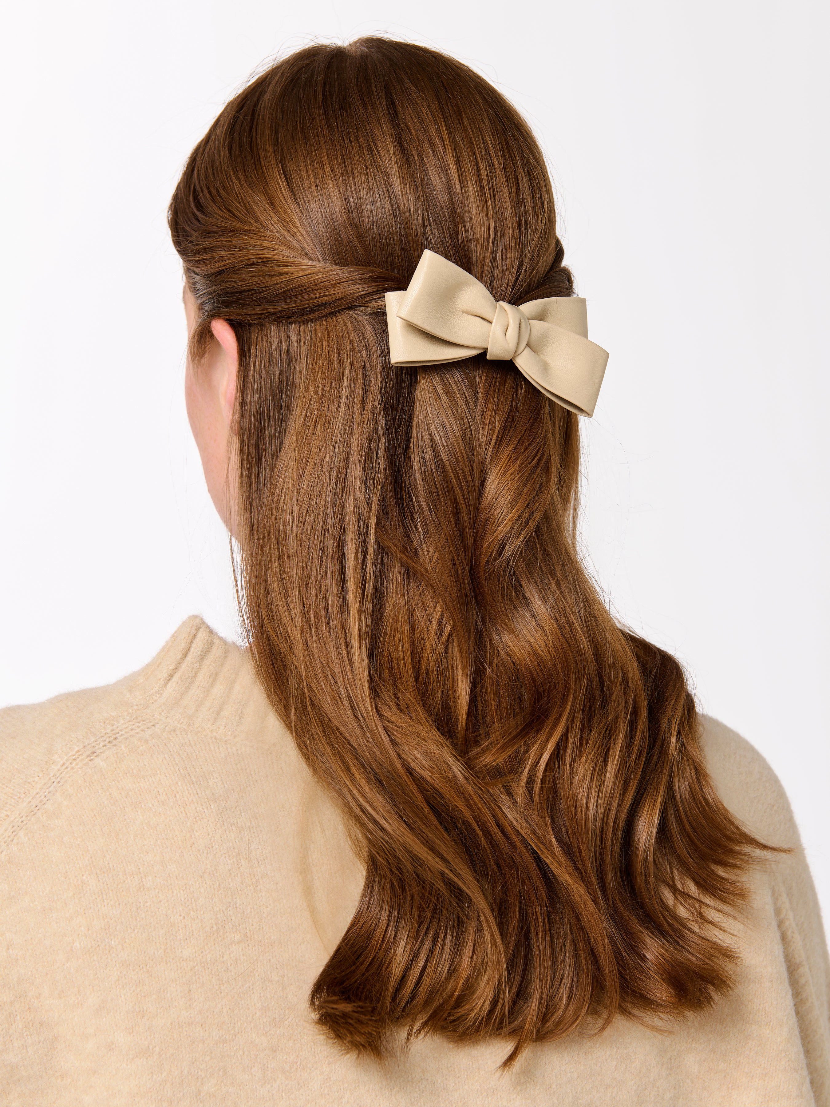 Shiraleah Faux Leather Bow Clip SAND