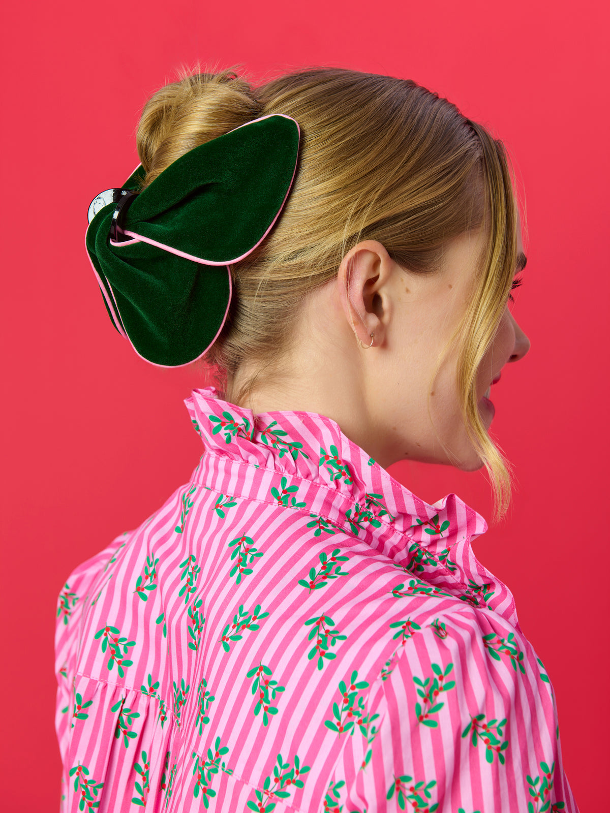 Shiraleah Velvet Claw Clip GREEN / OS