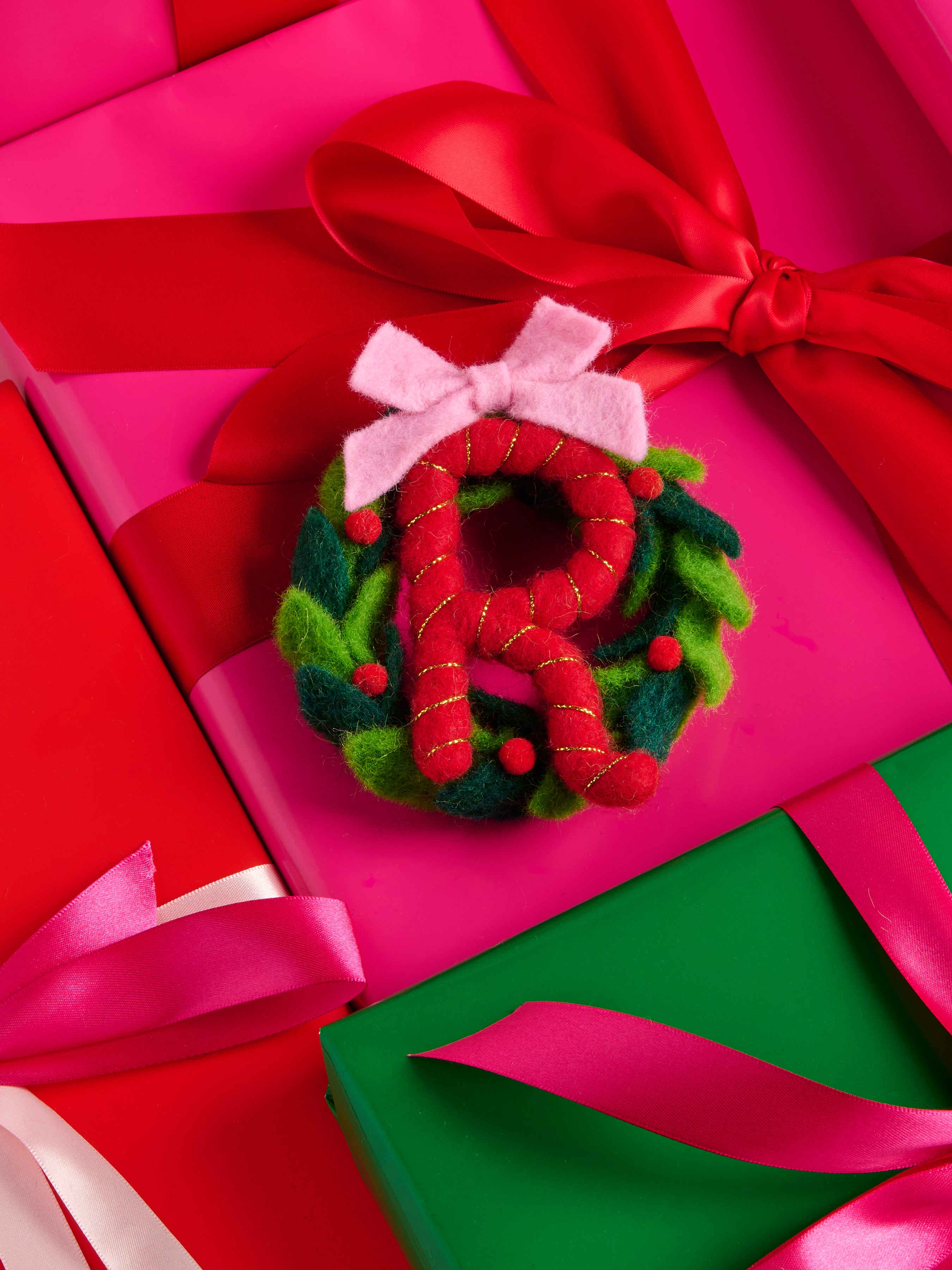 Shiraleah "R" Wreath Ornament, Multi