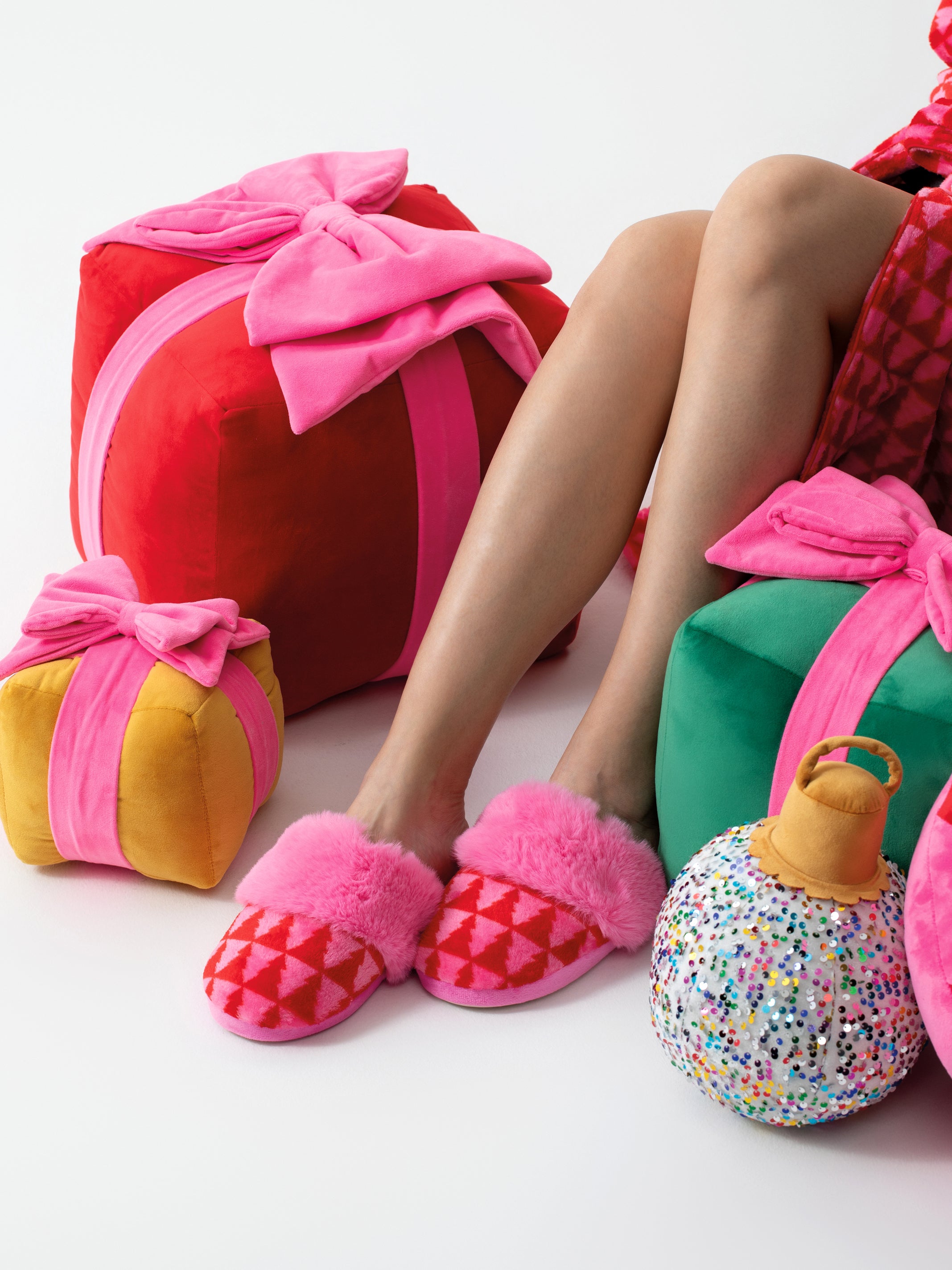 Shiraleah Felicity Trees Slippers PINK