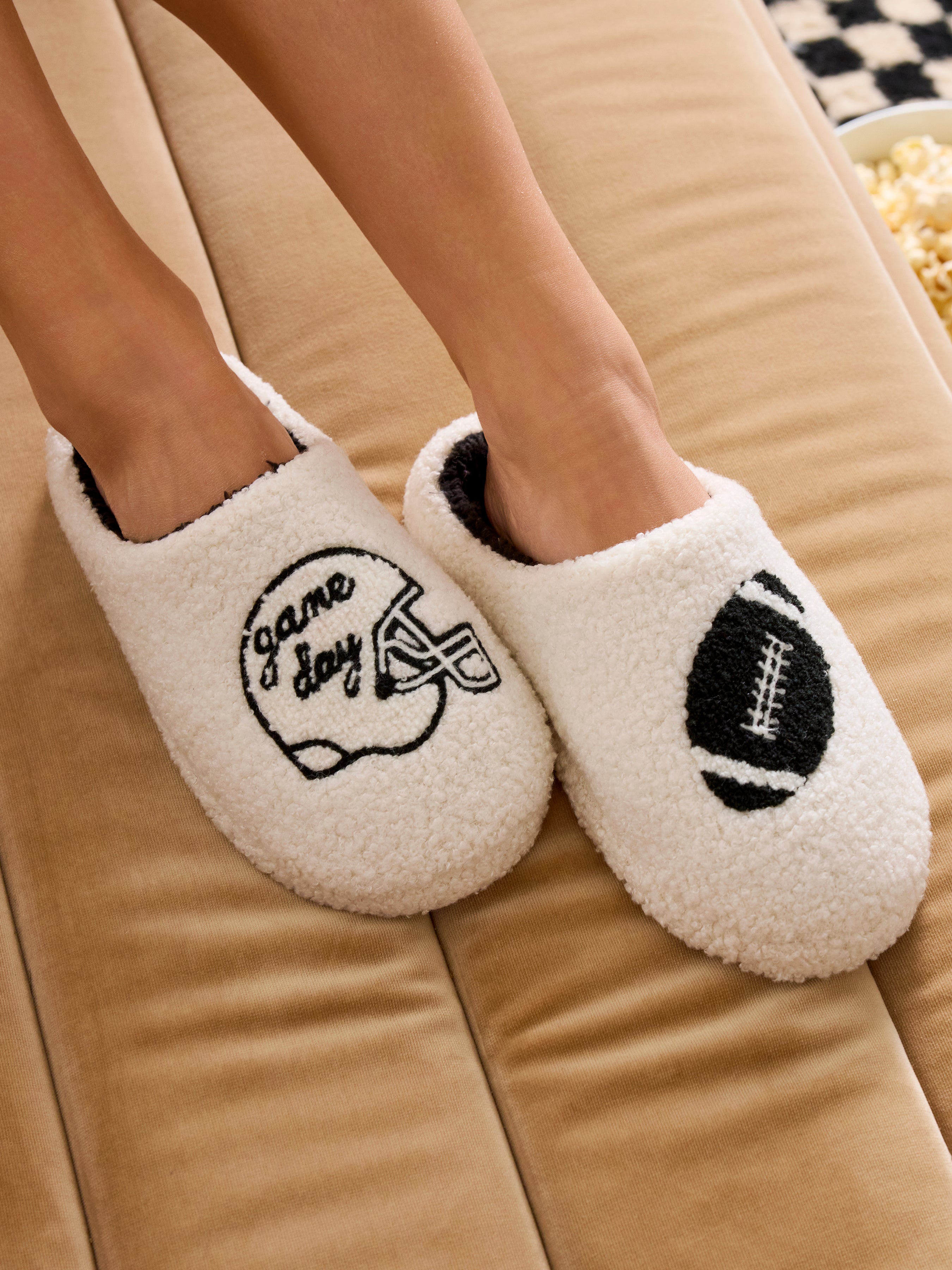Shiraleah Helmet "Game Day" Slippers WHITE