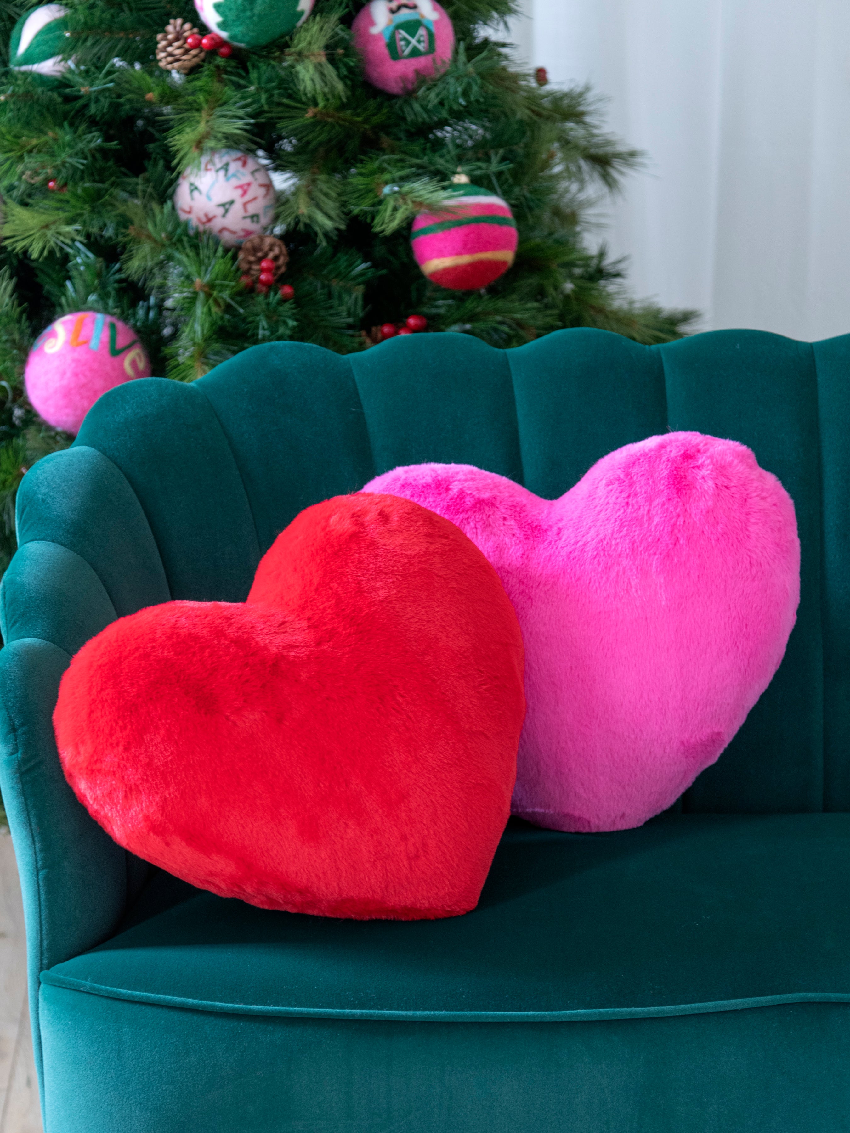 Shiraleah Jovi Heart Pillow RED