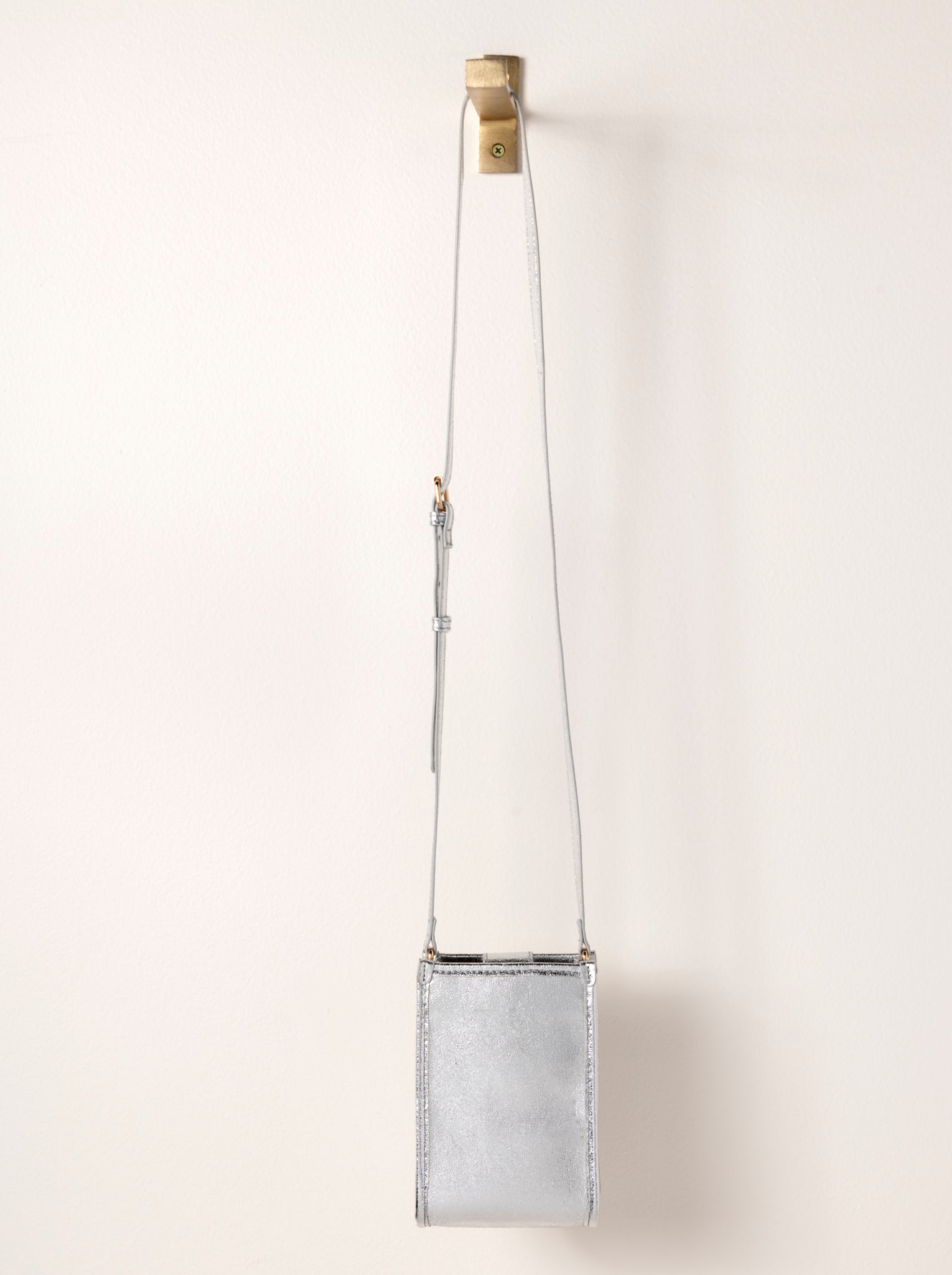 Shiraleah Skyler Phone Holder, Silver - FINAL SALE ONLY