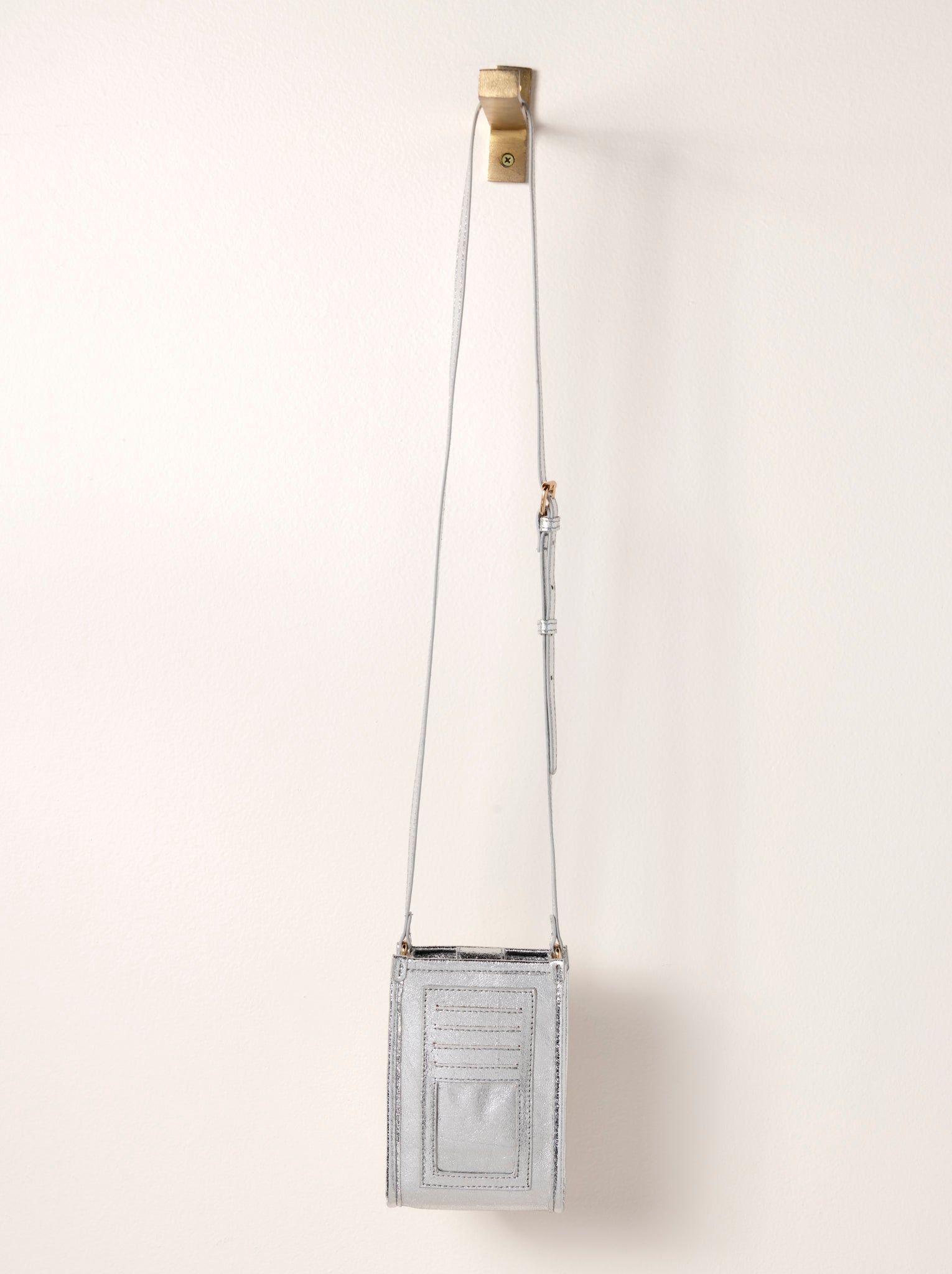 Shiraleah Skyler Phone Holder, Silver - FINAL SALE ONLY