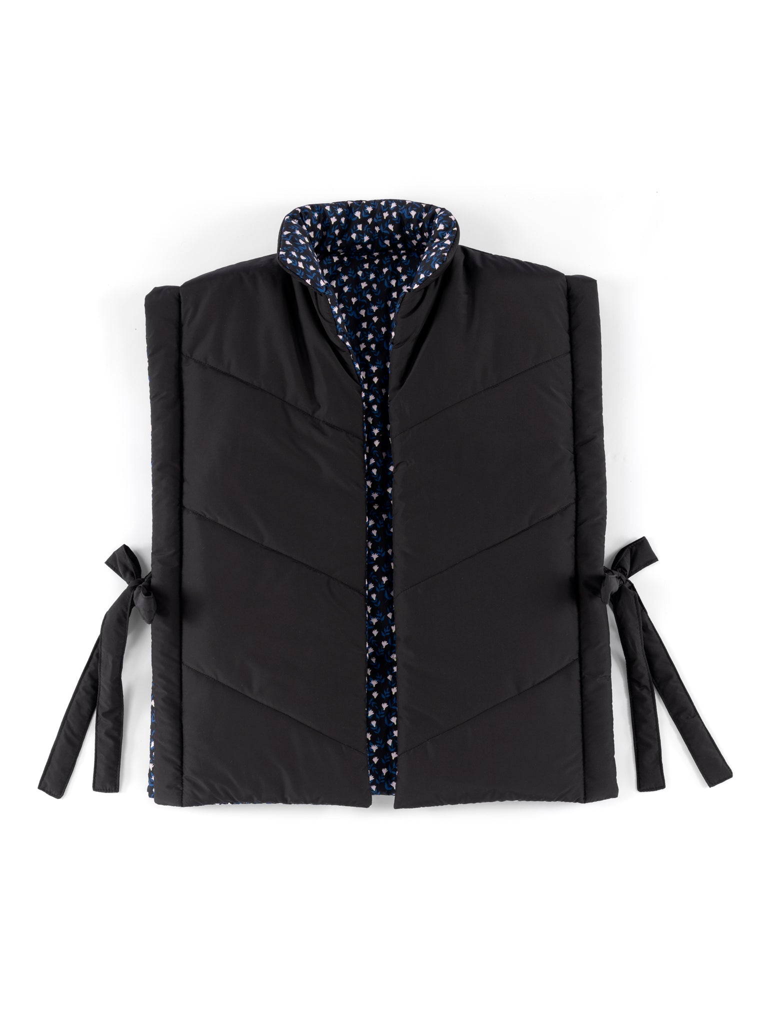 Shiraleah Petra Reversible Vest BLACK