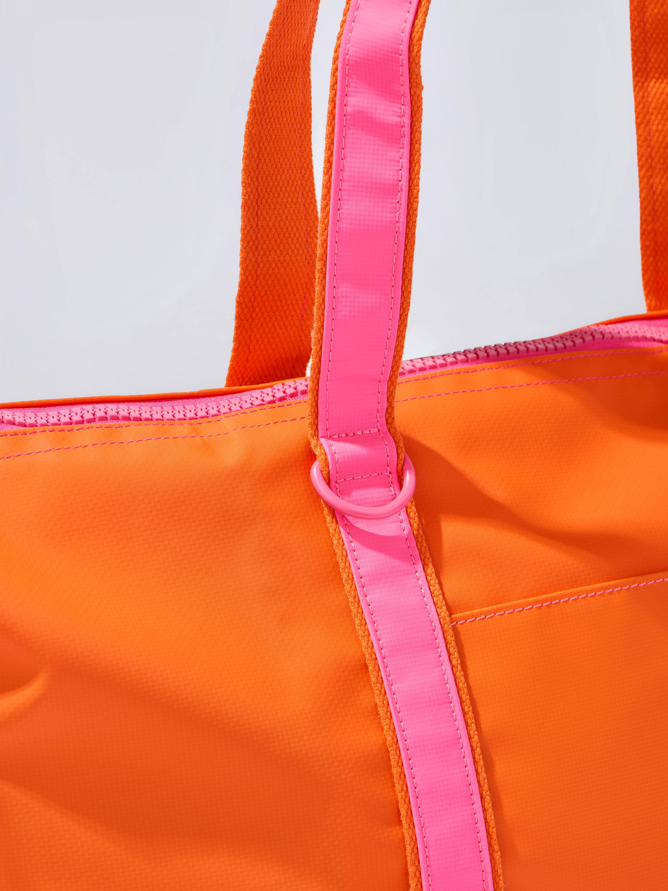 Shiraleah Port Water Resistant Tote ORANGE