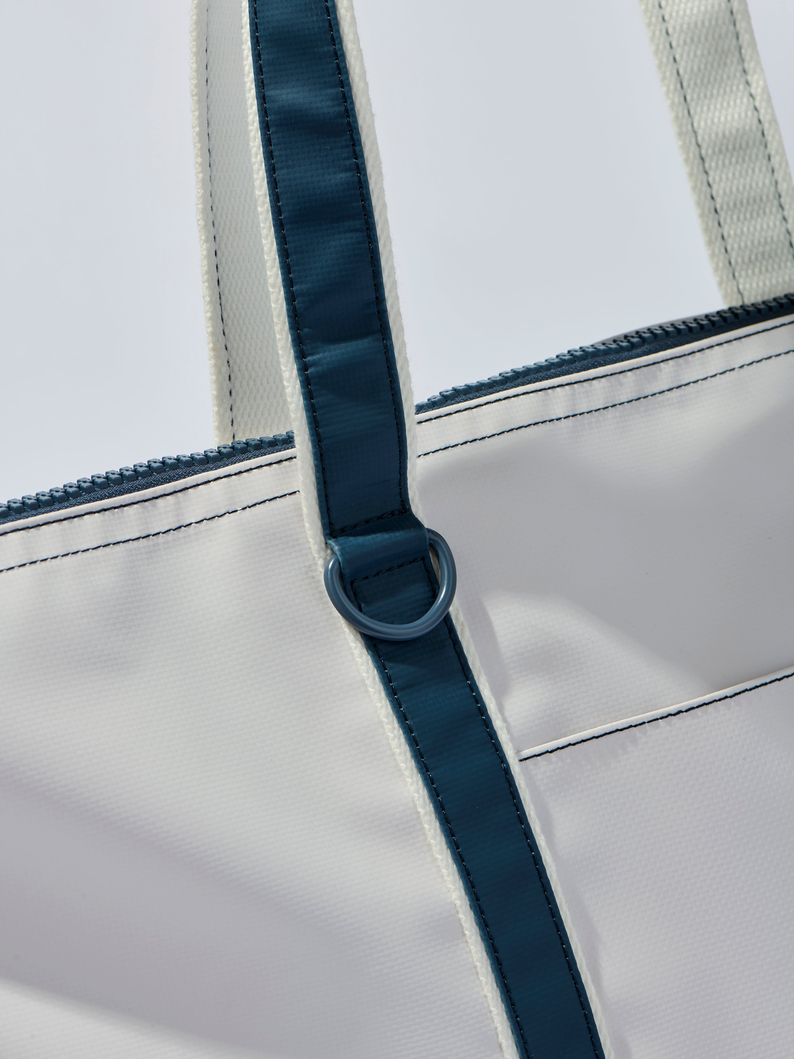 Shiraleah Port Water Resistant Tote WHITE