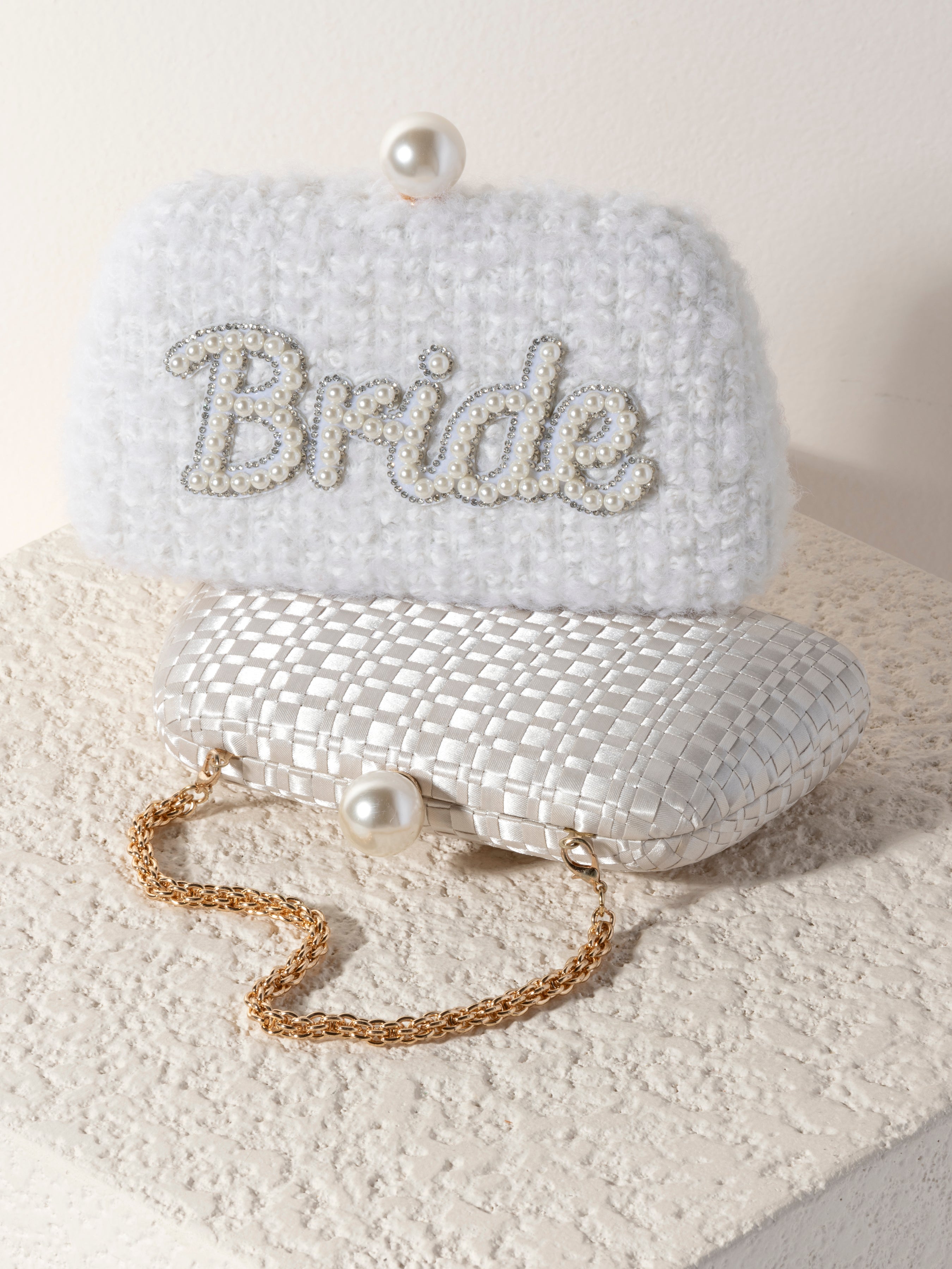 Shiraleah "Bride" Minaudiere, Snow