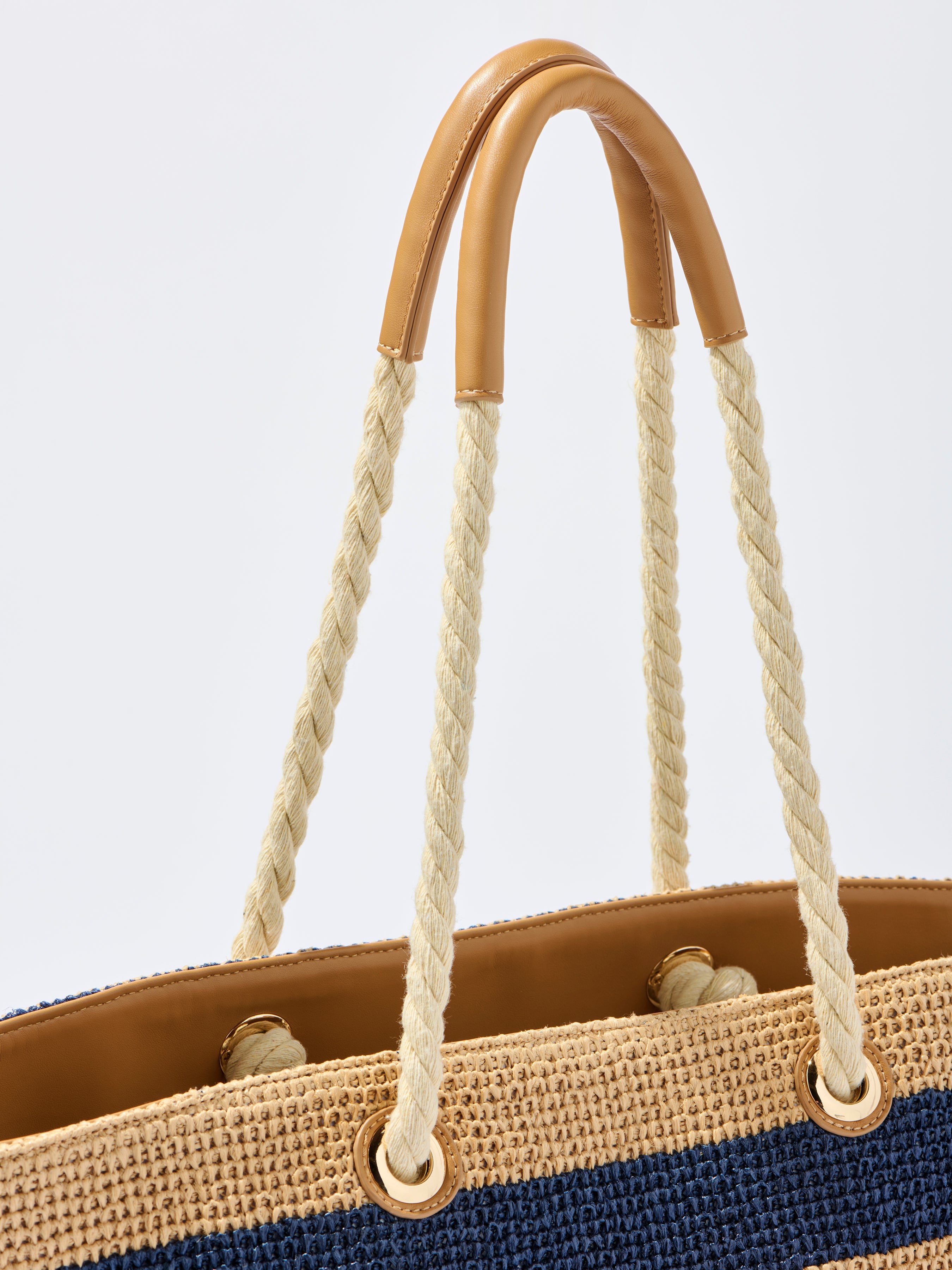 Shiraleah Rina Tote, Navy