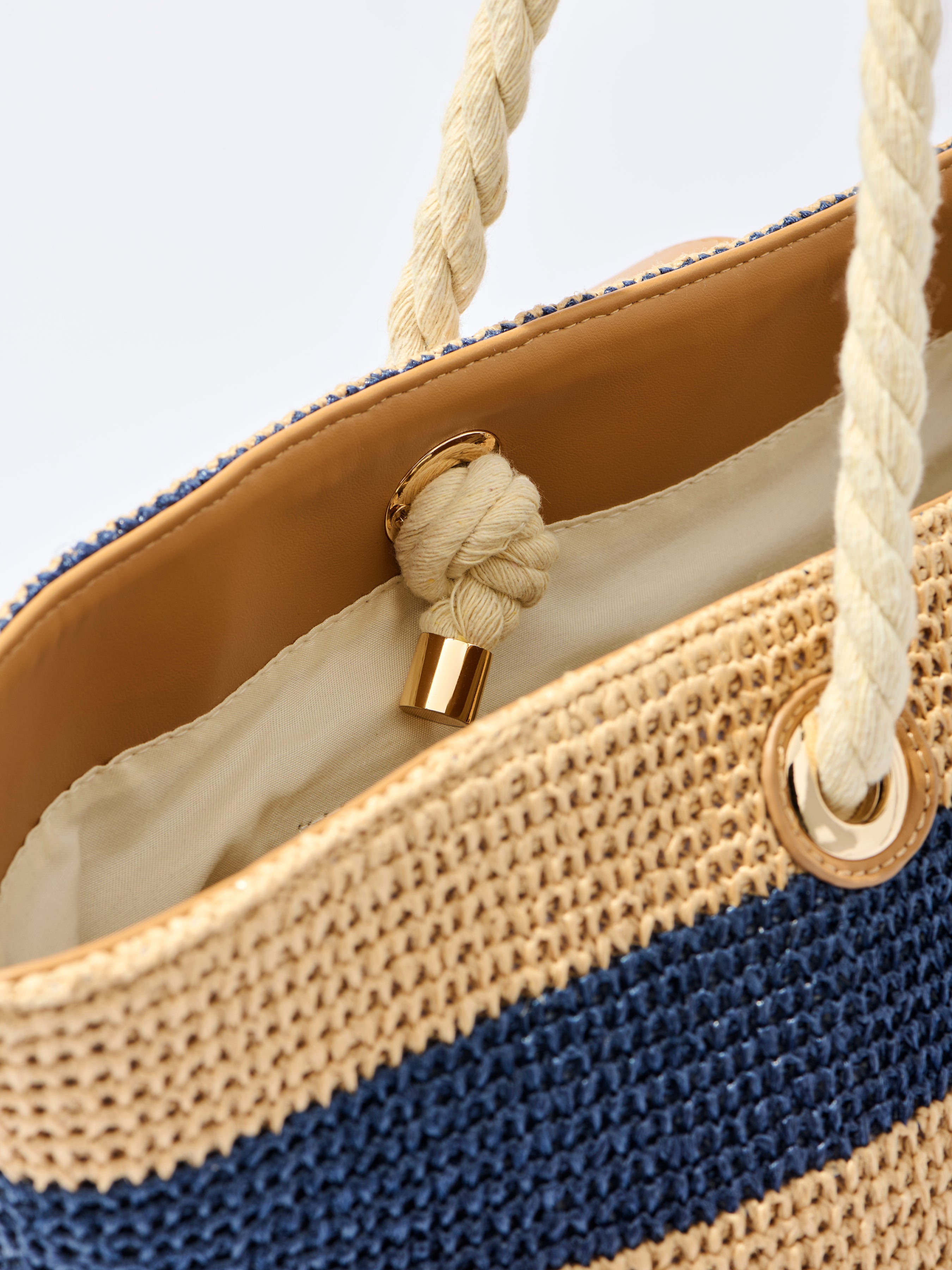 Shiraleah Rina Tote, Navy