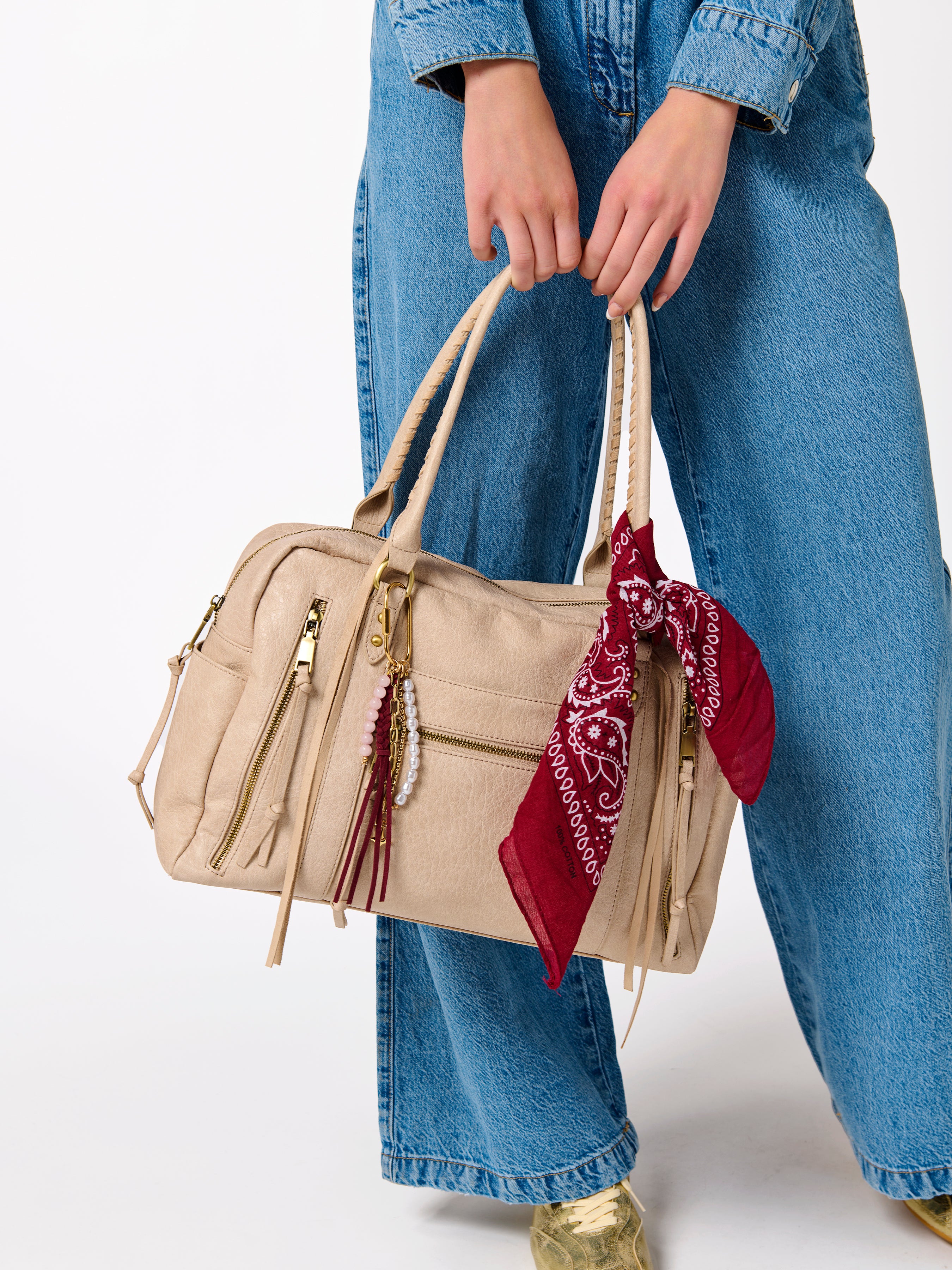 Shiraleah Tassel Bag Charm/Key Ring WINE