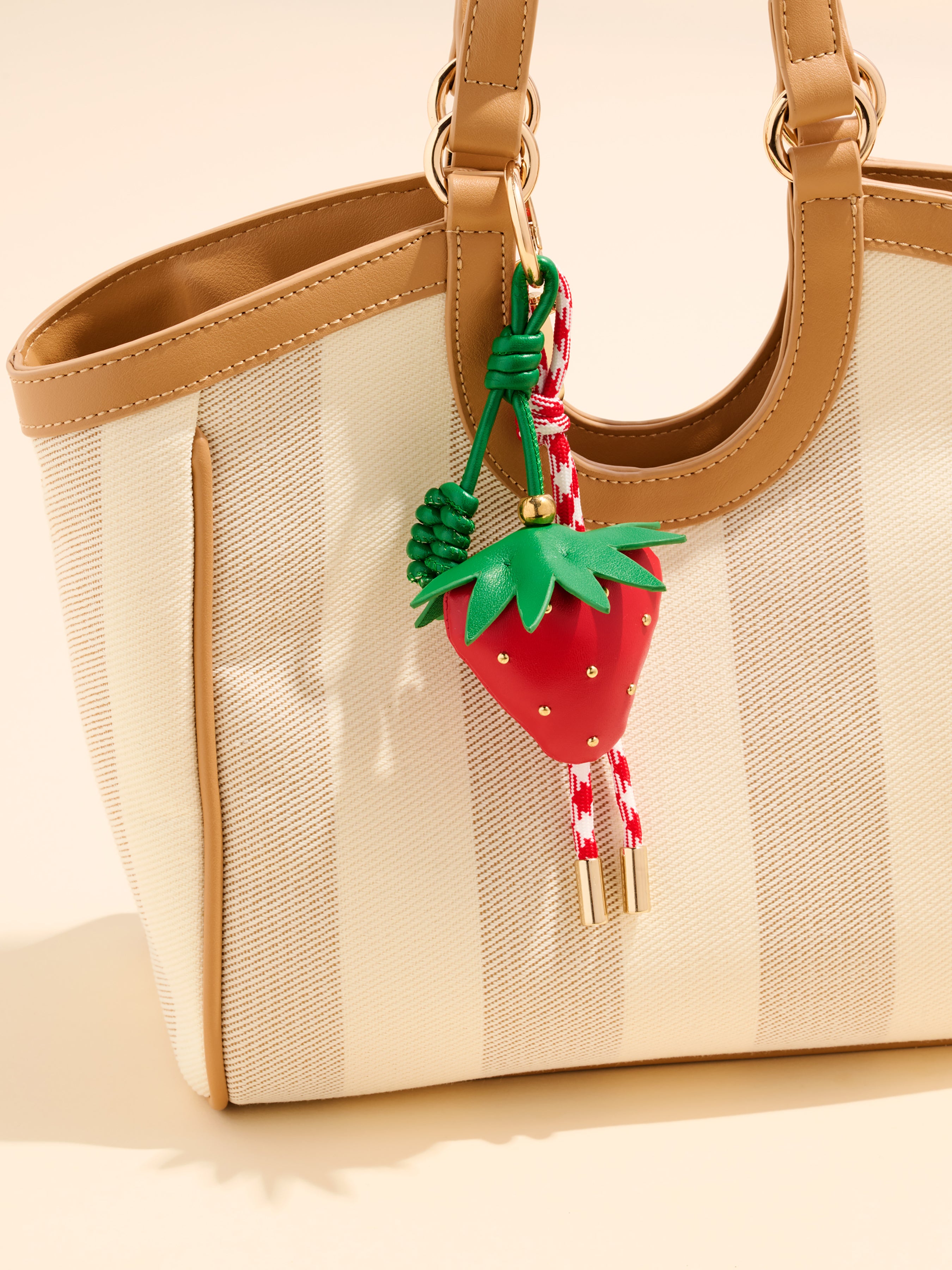 Shiraleah Strawberry Bag Charm/Key Ring, Red
