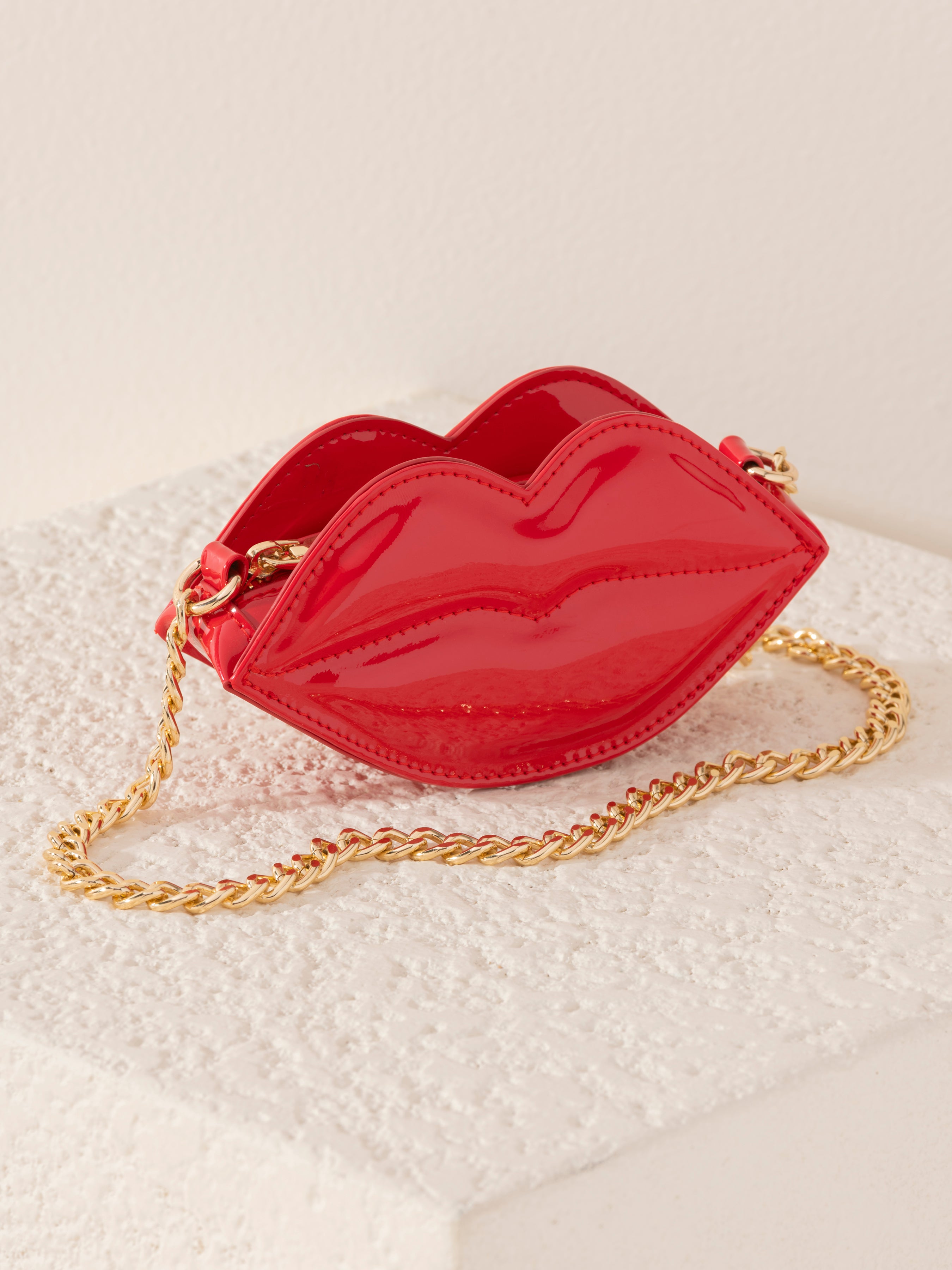 Shiraleah Kiss Mini Bag, Red