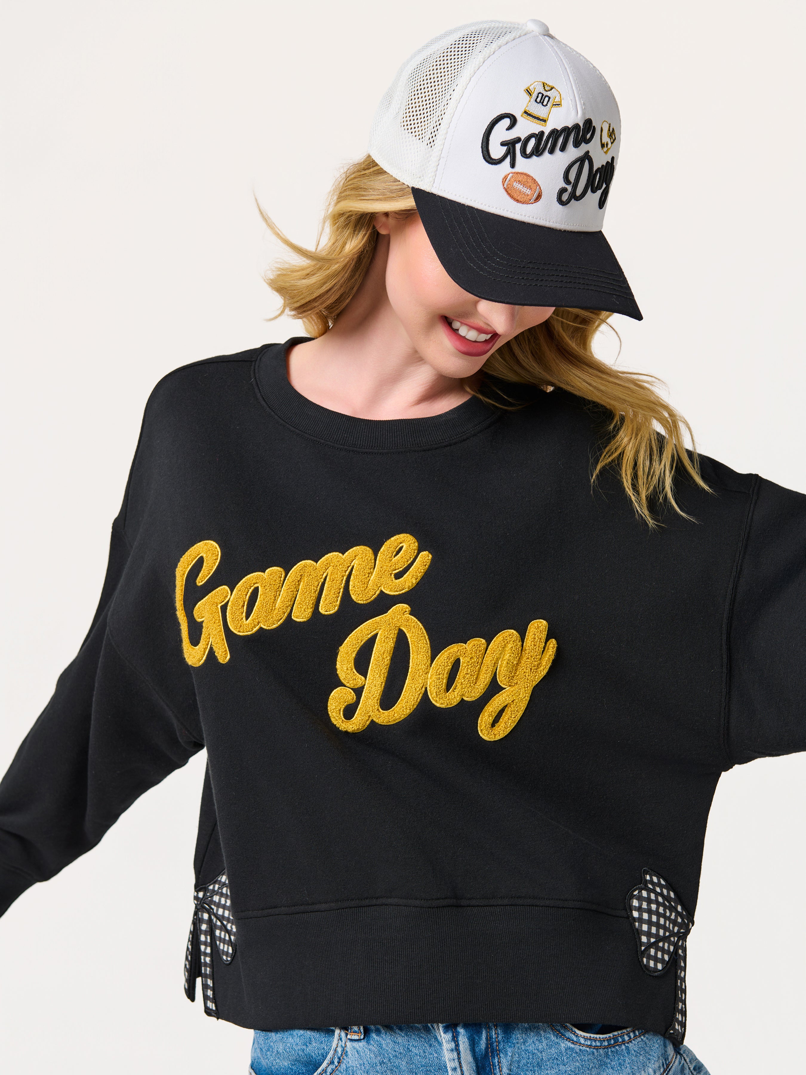 Shiraleah "Game Day" Relaxed Sweatshirt BLACK / EXTRA SMALL
