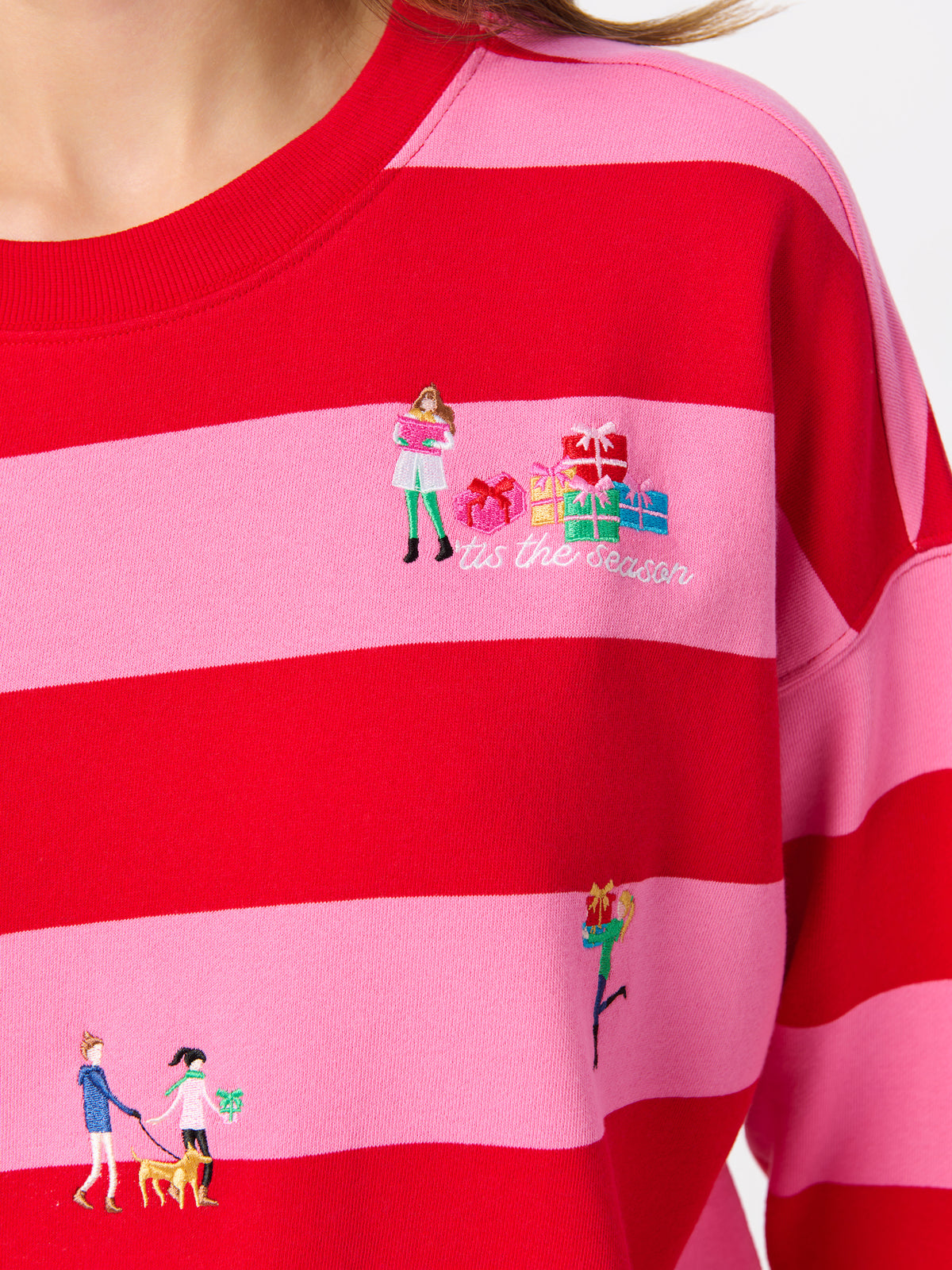 Shiraleah Gifting Embroidery Relaxed Sweatshirt RED / EXTRA SMALL