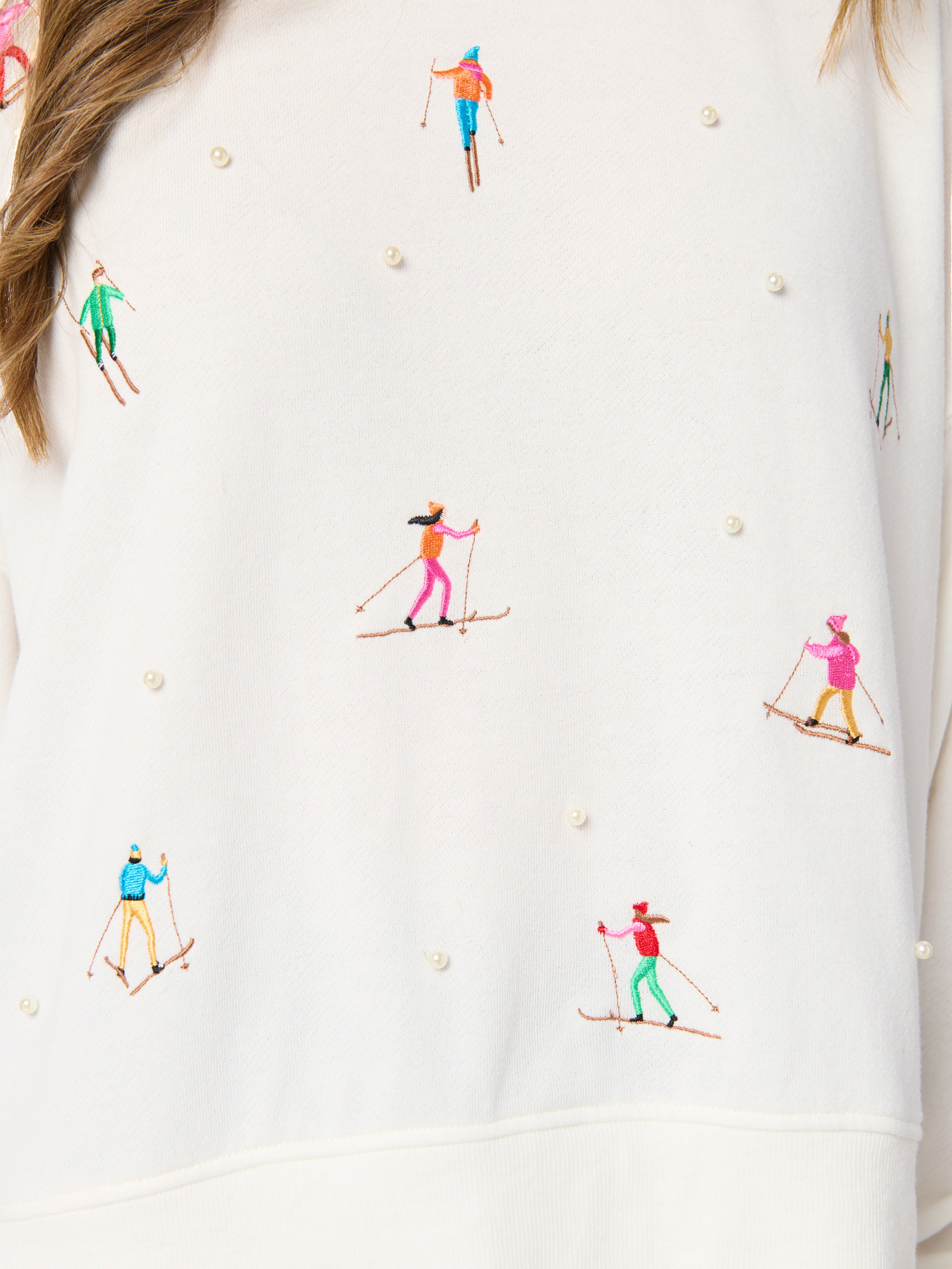 Shiraleah Skiers With Pearls Relaxed Sweatshirt IVORY / EXTRA SMALL