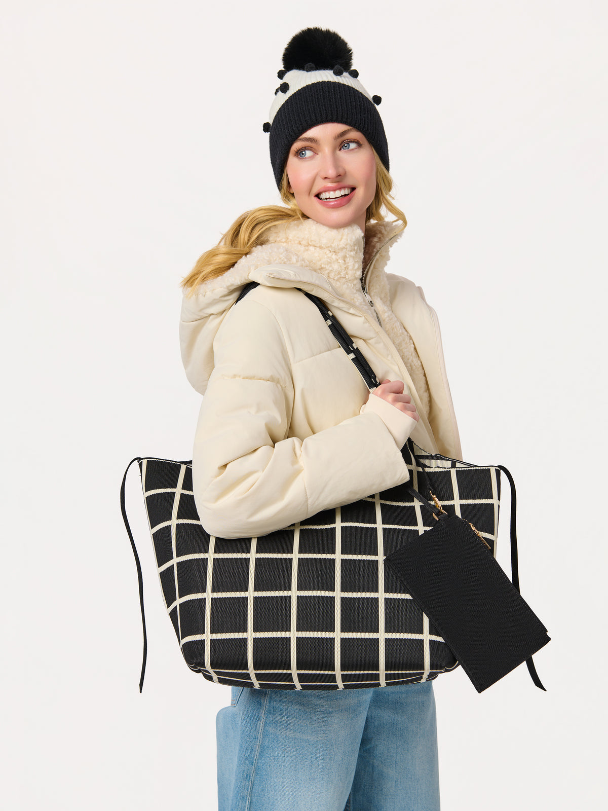 Shiraleah Jolly Pom Pom Beanie BLACK / OS