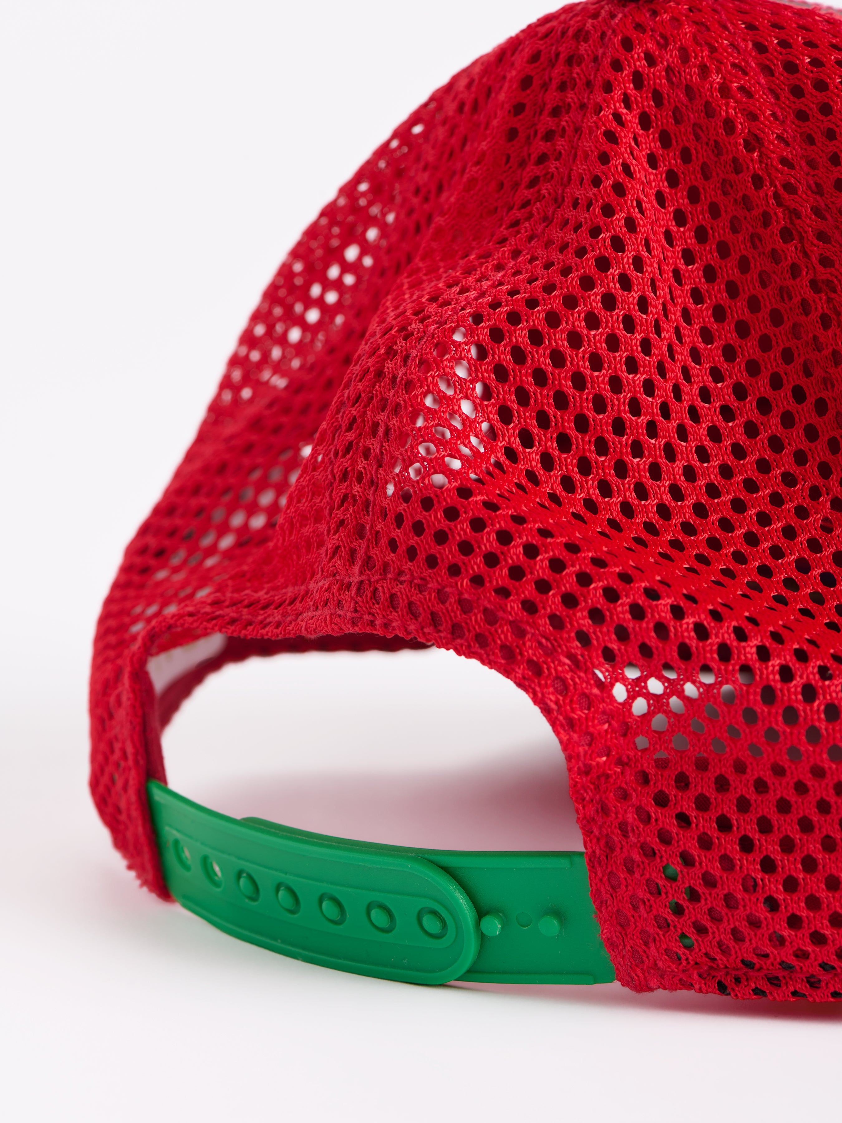 Shiraleah "Merry" Trucker Hat RED / OS