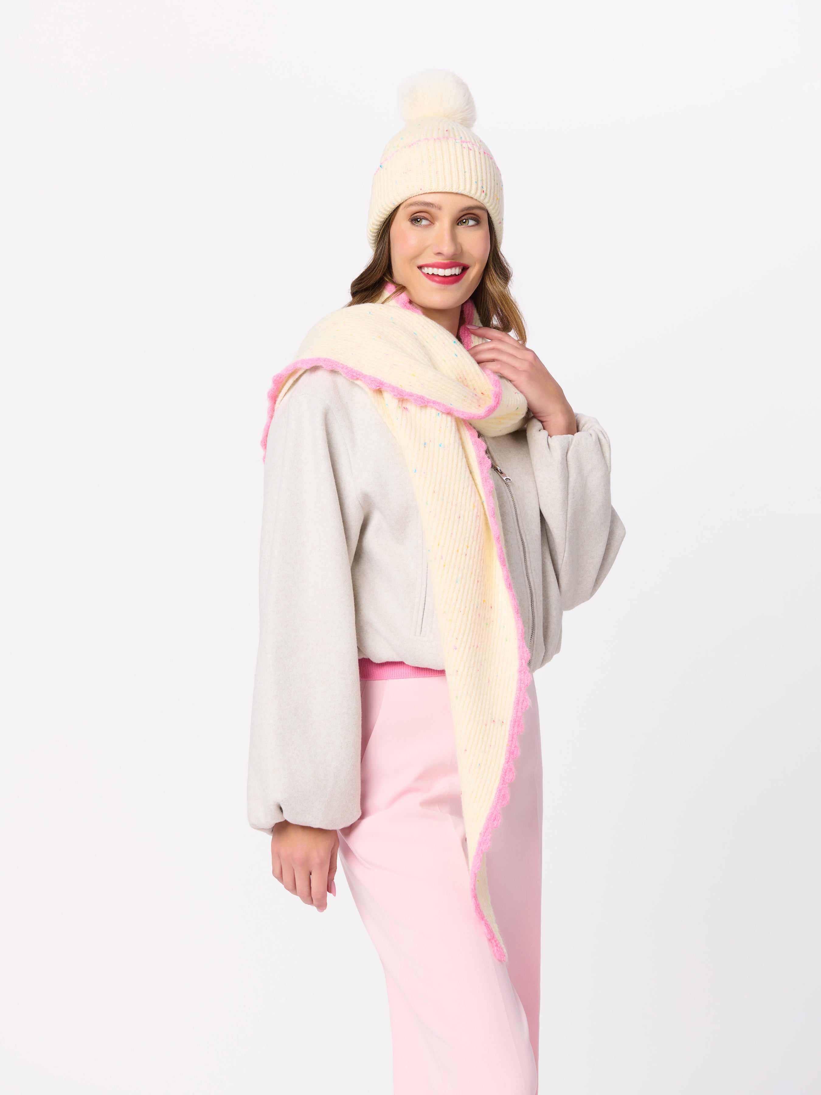 Shiraleah Kendra Triangle Scarf IVORY / OS