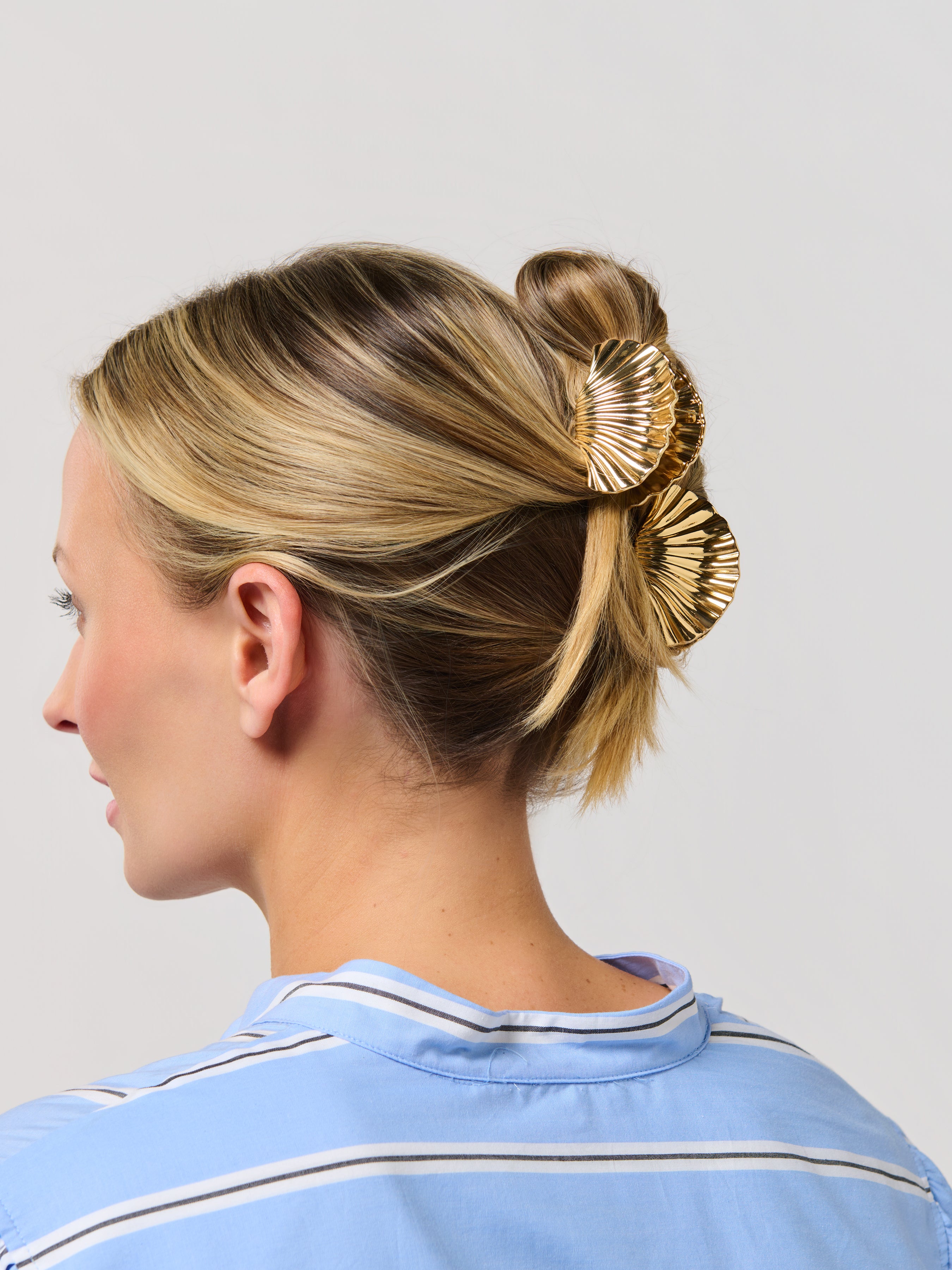 Shiraleah Set of 2 Shell Claw Clips, Gold