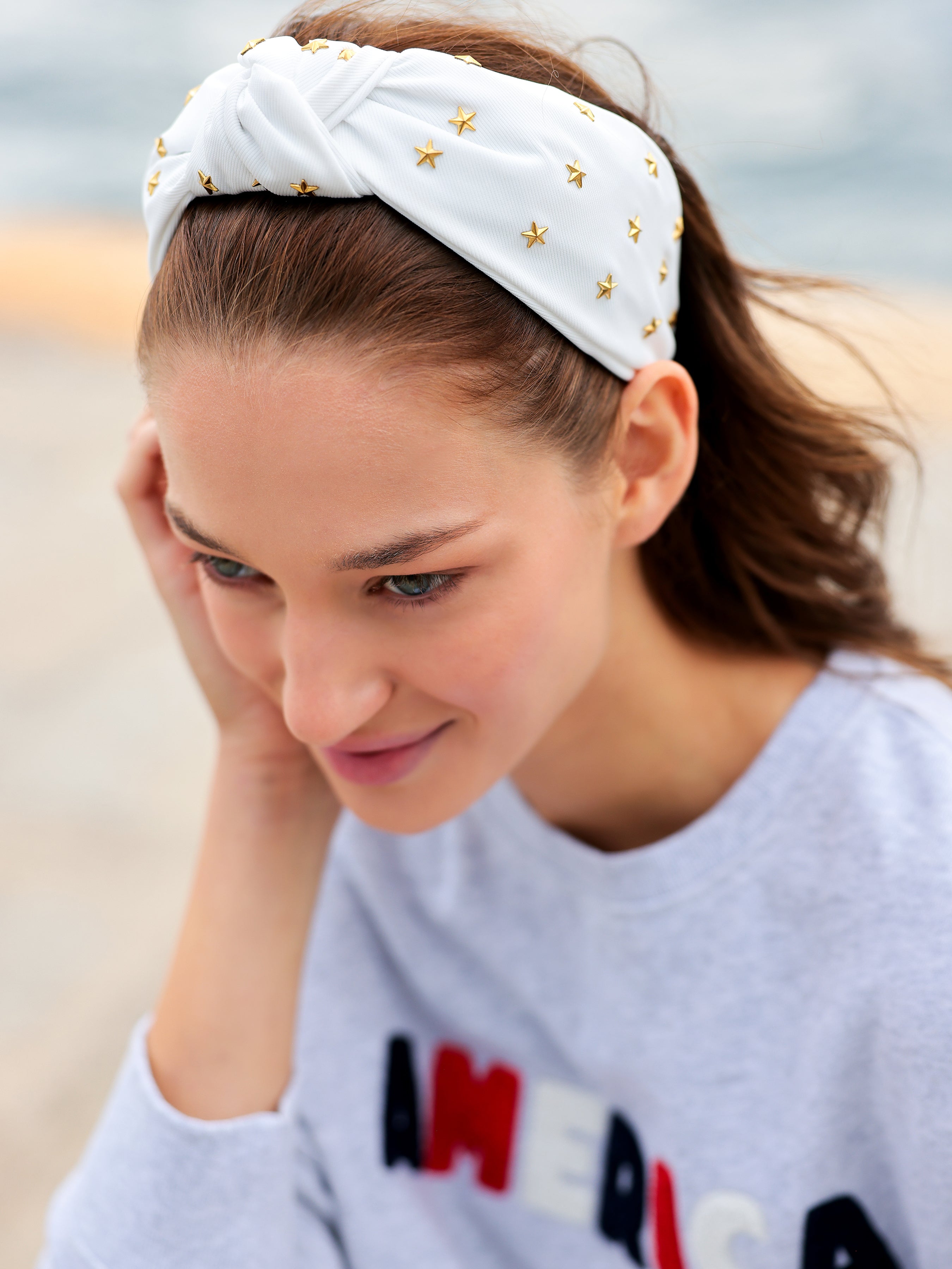 Shiraleah Stars Knotted Headband WHITE