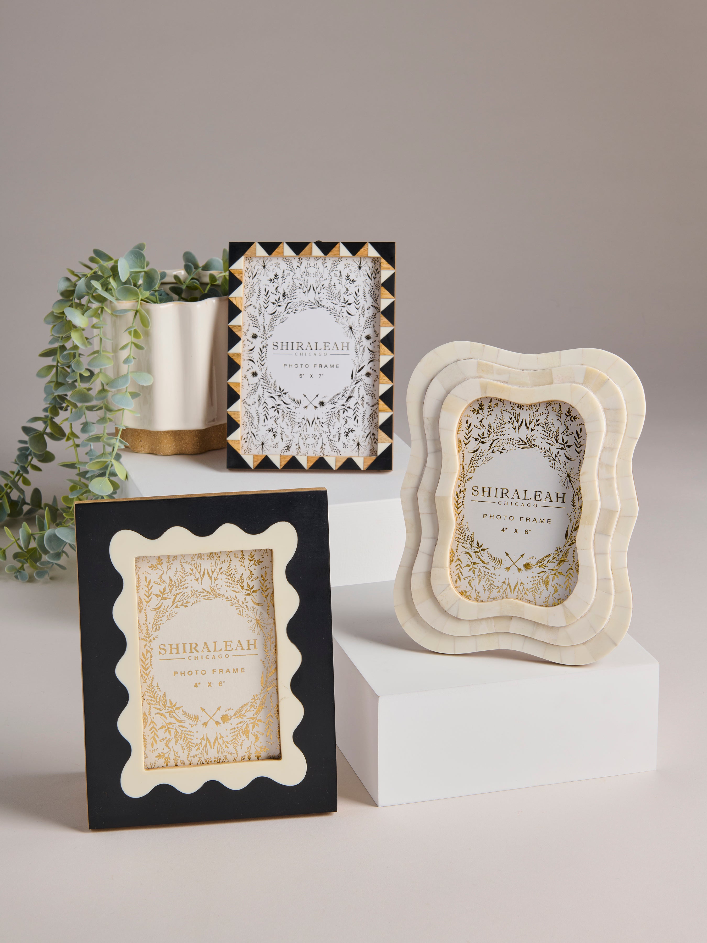 Shiraleah Roma 5" x 7" Triangle Pattern Picture Frame, Black