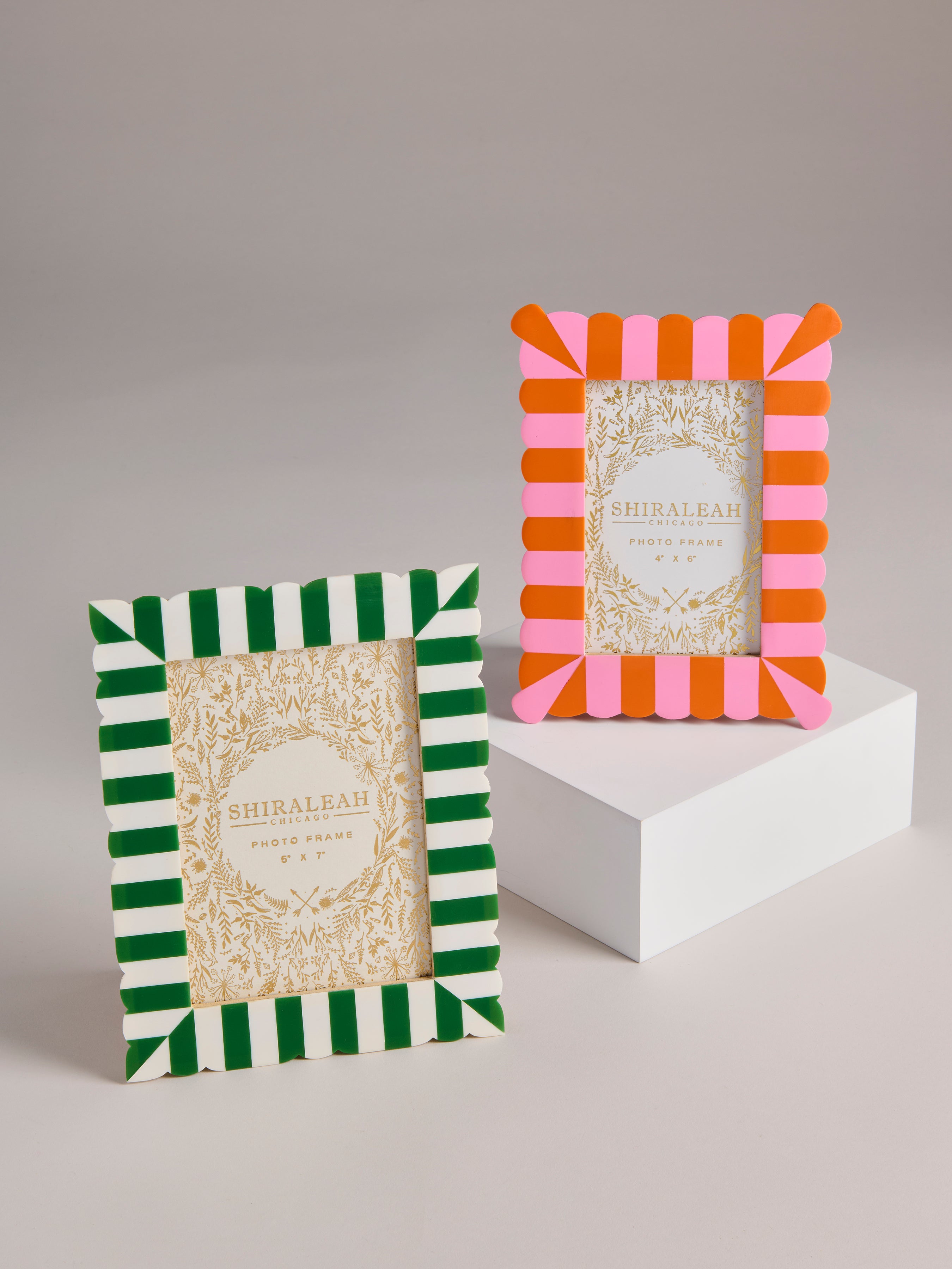Shiraleah Viva 4" x 6" Scalloped Picture Frame, Orange