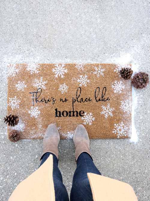 Shiraleah There's No Place Like Home Winter Doormat