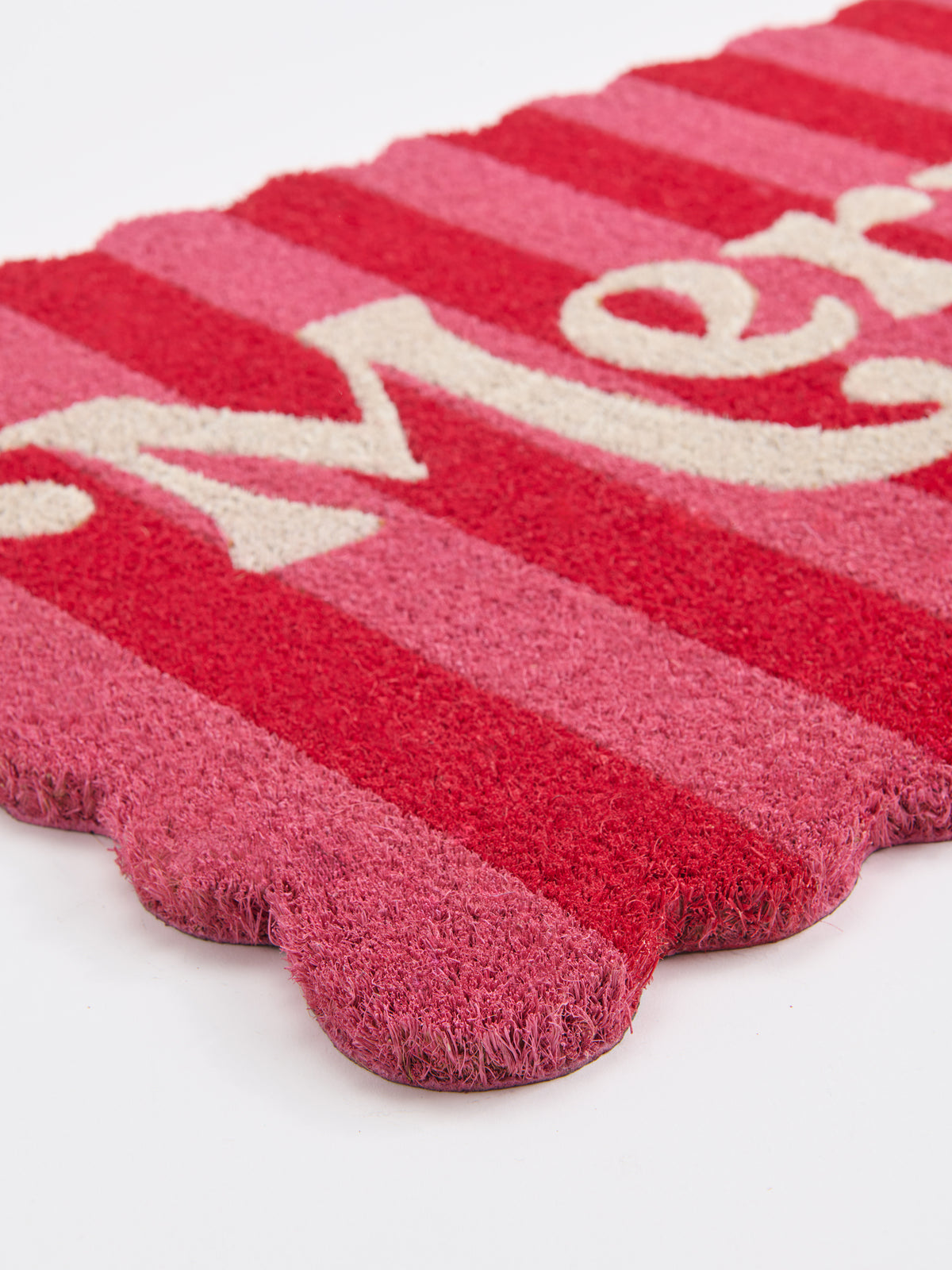 Shiraleah "Merry" Scalloped Doormat, Multi