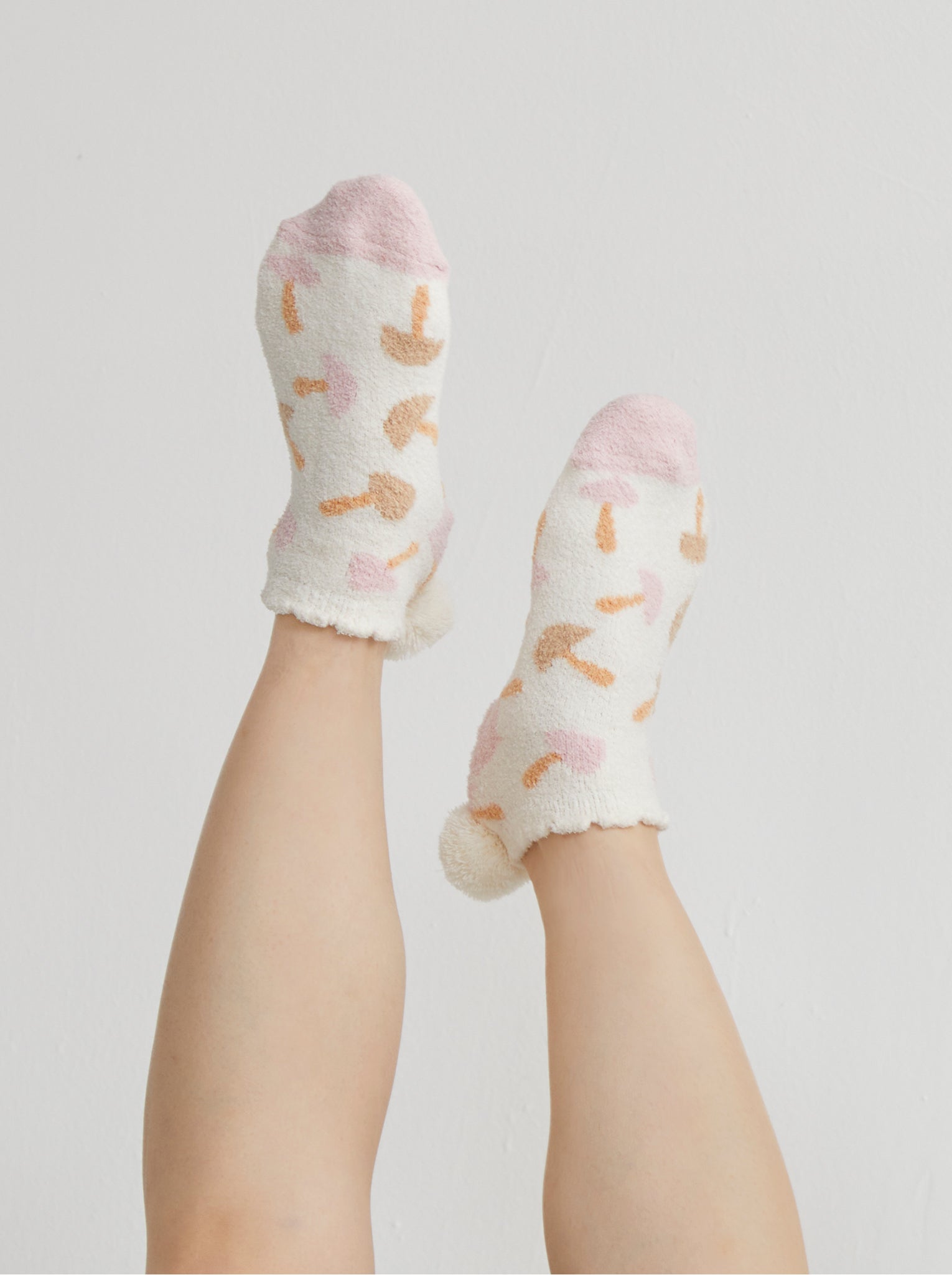 Shiraleah Mushroom Home Socks, Ivory