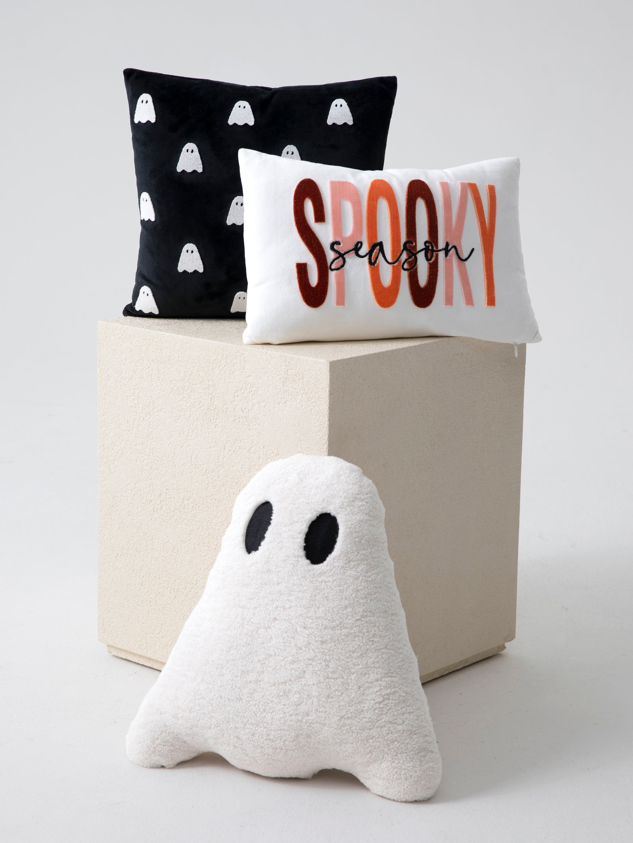 Shiraleah Ghost Pillow, Ivory