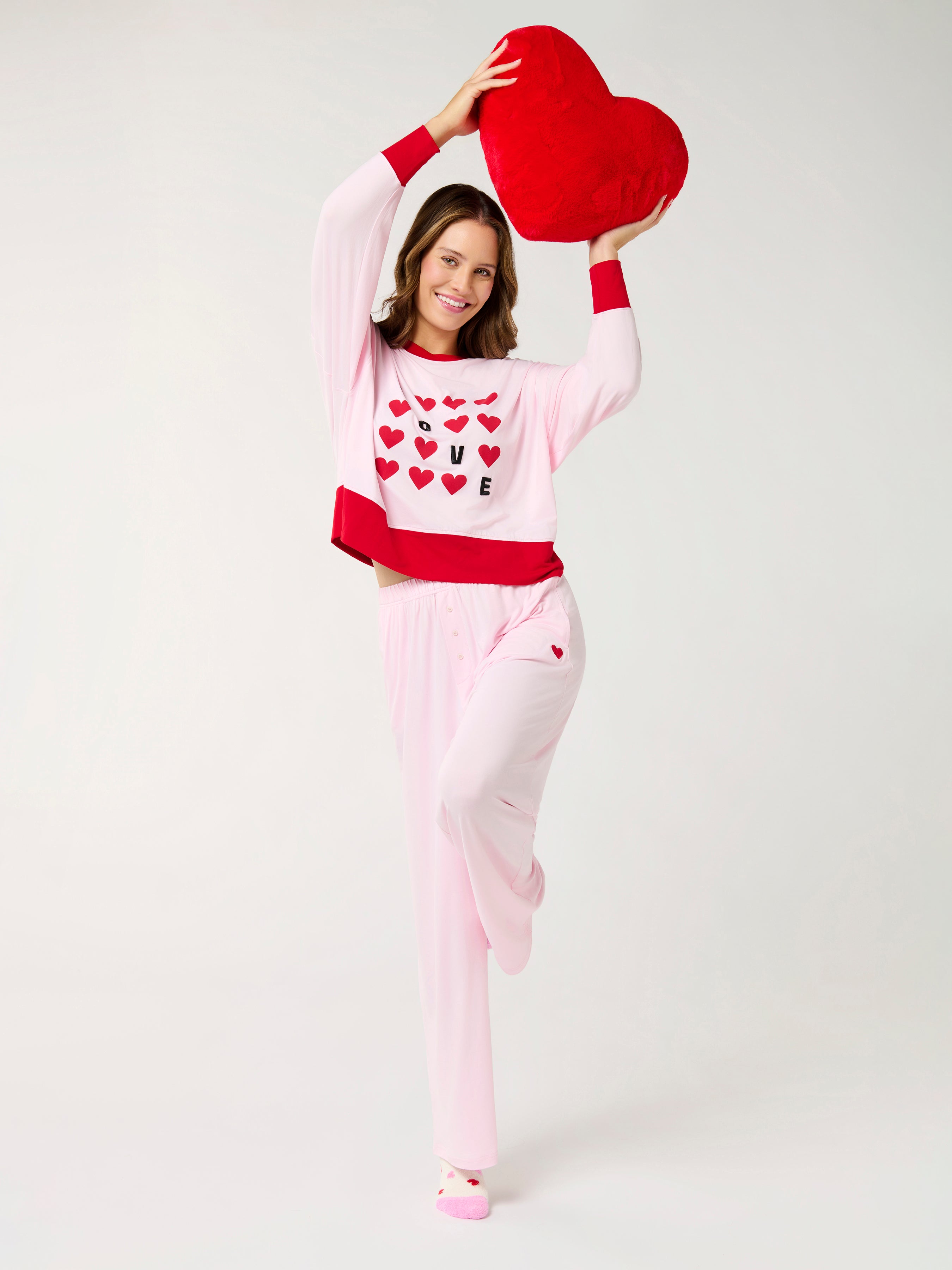 Shiraleah Jovi Heart Pillow RED