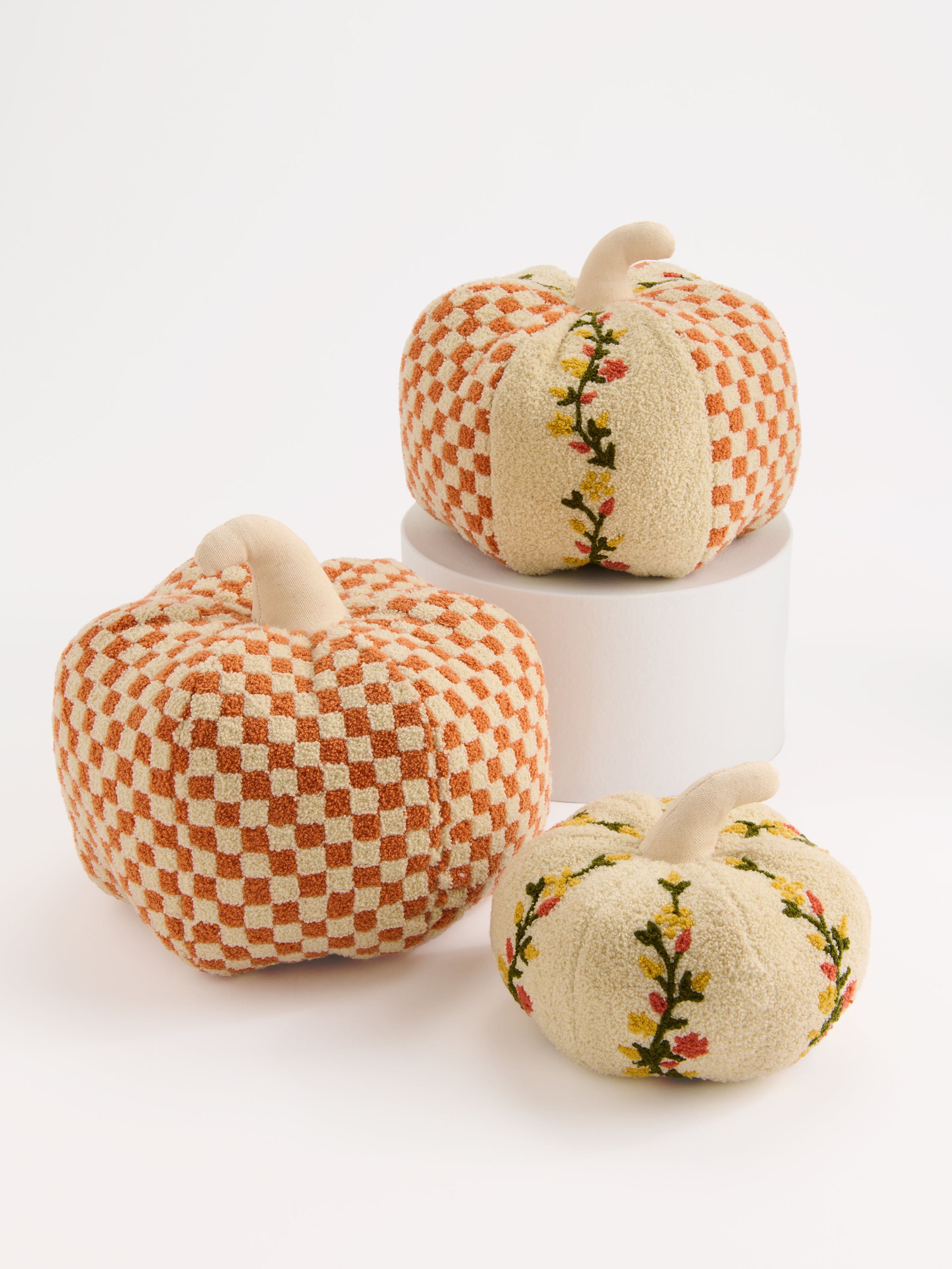 Shiraleah Pumpkin Small Pillow, Ivory