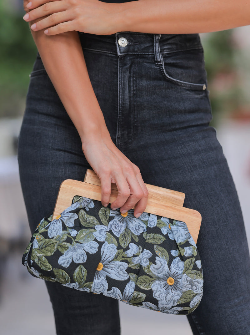 Evening Clutch Bags for the Holidays. – Shiraleah